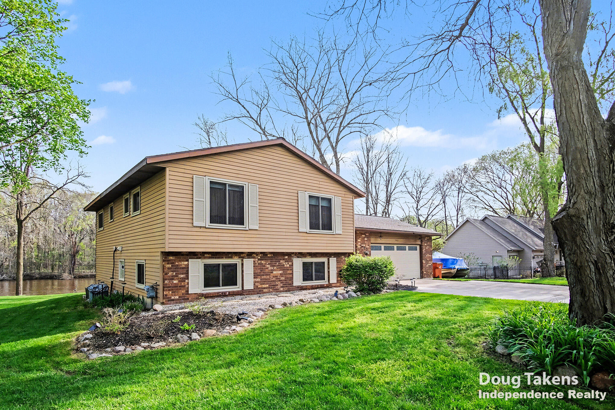 5705 Coit Avenue NE Grand Rapids MI 49525