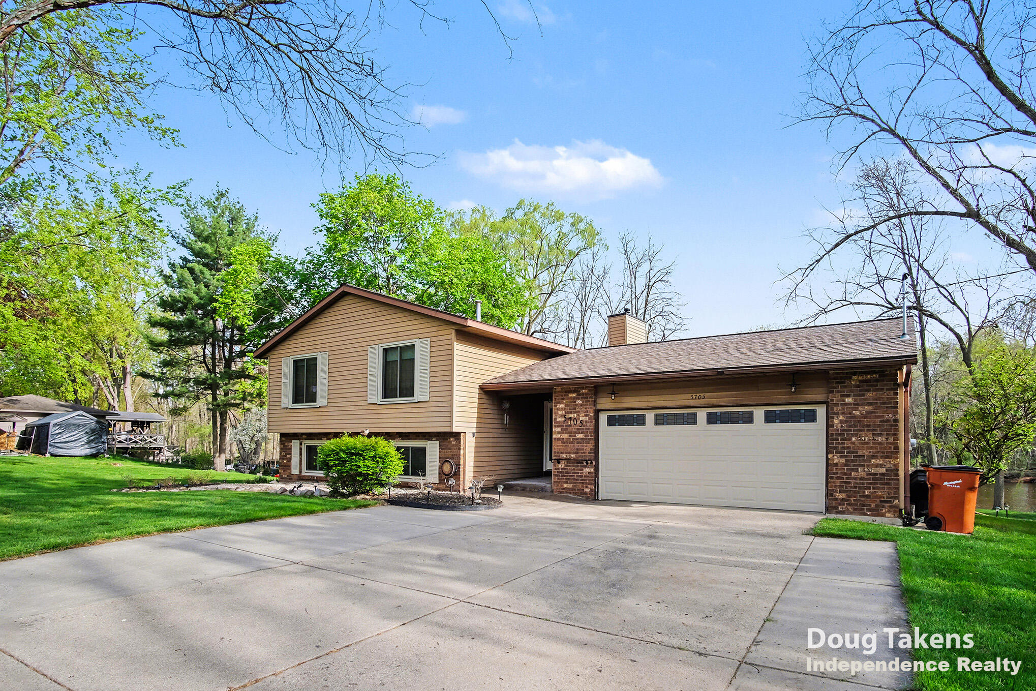 5705 Coit Avenue NE Grand Rapids MI 49525