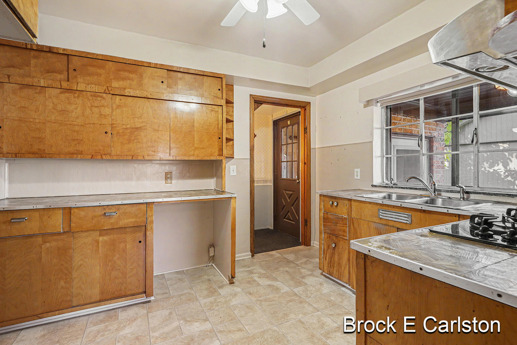 1711 Langeland Avenue Muskegon MI 49442