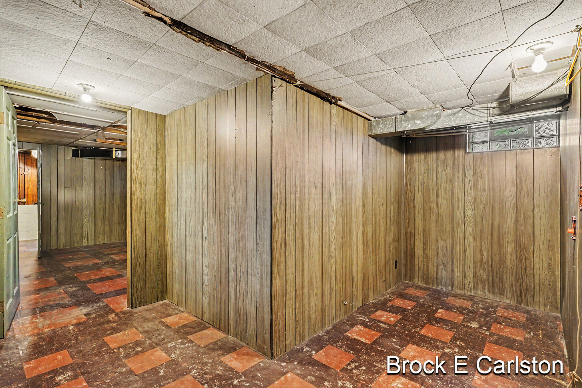 1711 Langeland Avenue Muskegon MI 49442