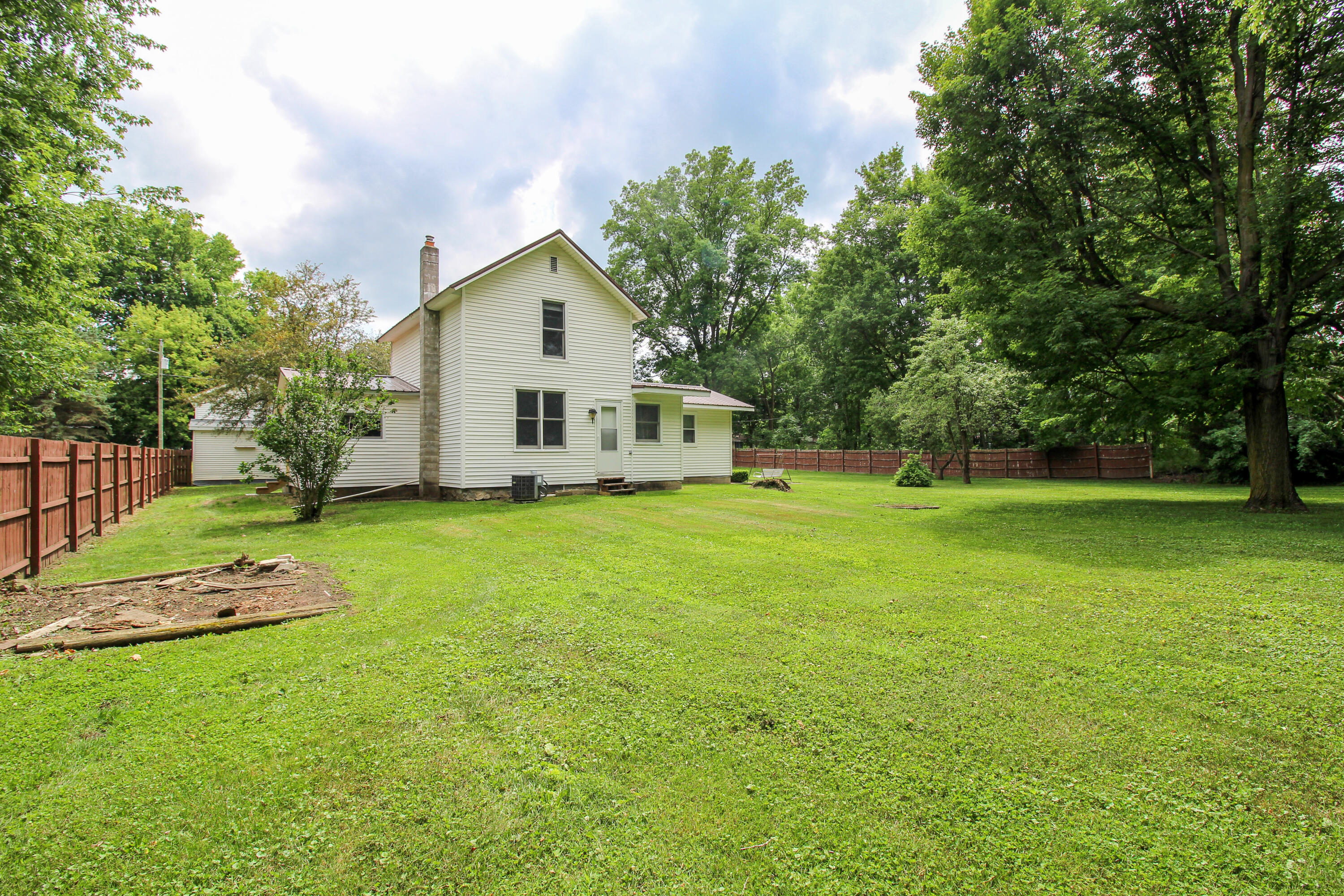 617 E Read Street Marcellus MI 49067