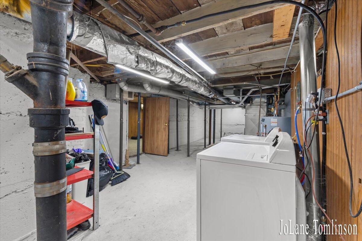 3274 Briggs Blvd Boulevard NE Grand Rapids MI 49525