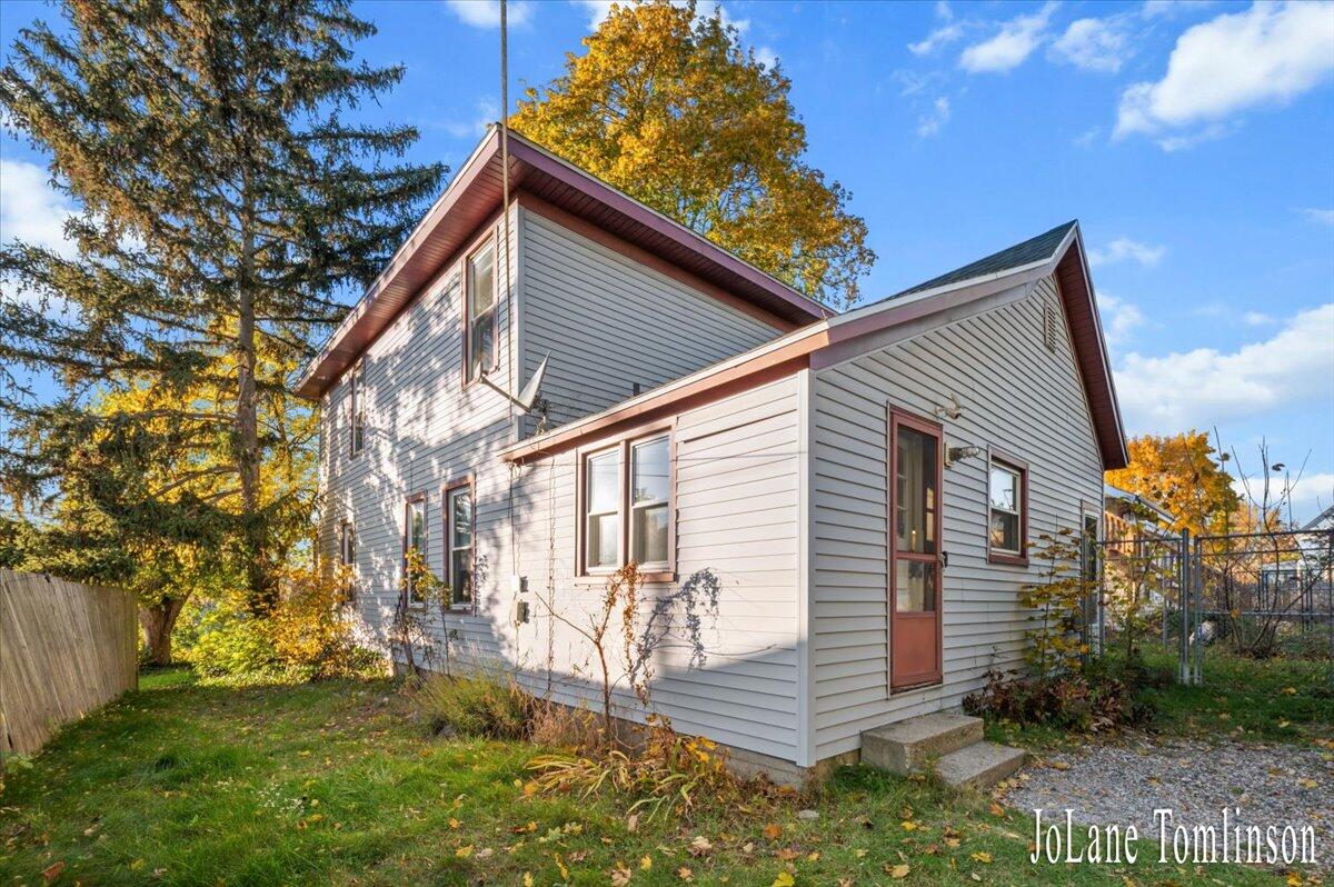 3274 Briggs Blvd Boulevard NE Grand Rapids MI 49525