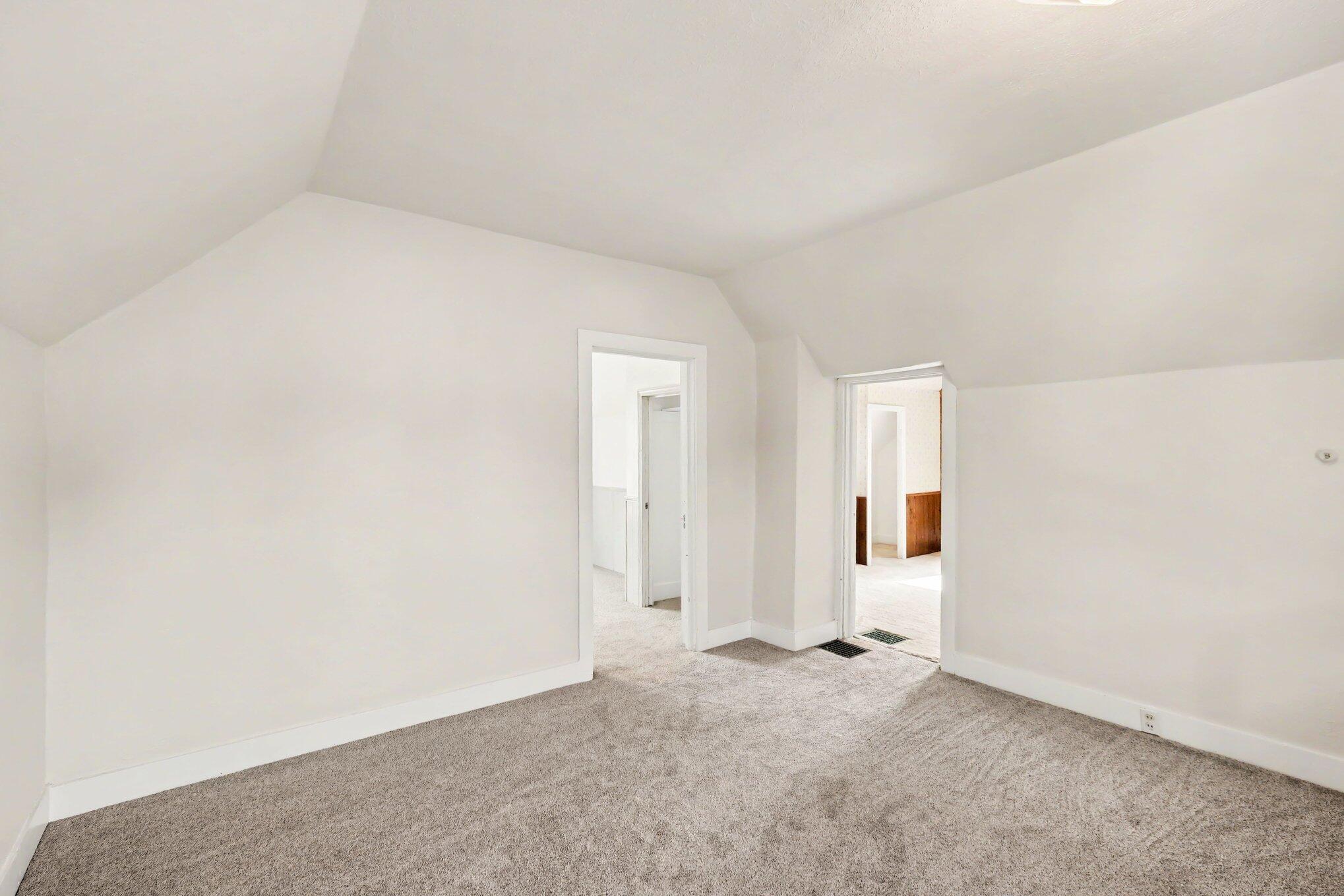 360 W 18th Street Holland MI 49423