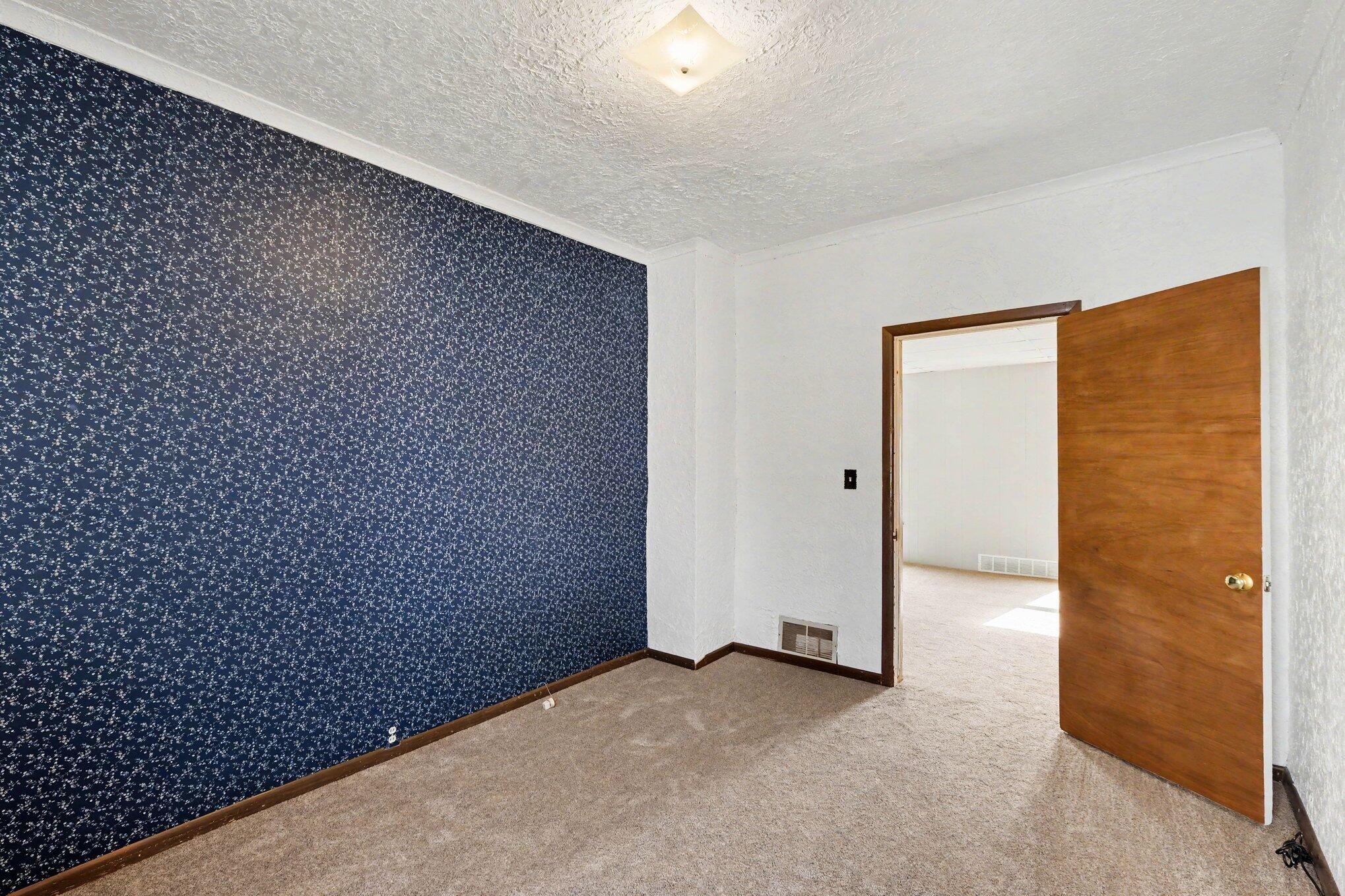 360 W 18th Street Holland MI 49423