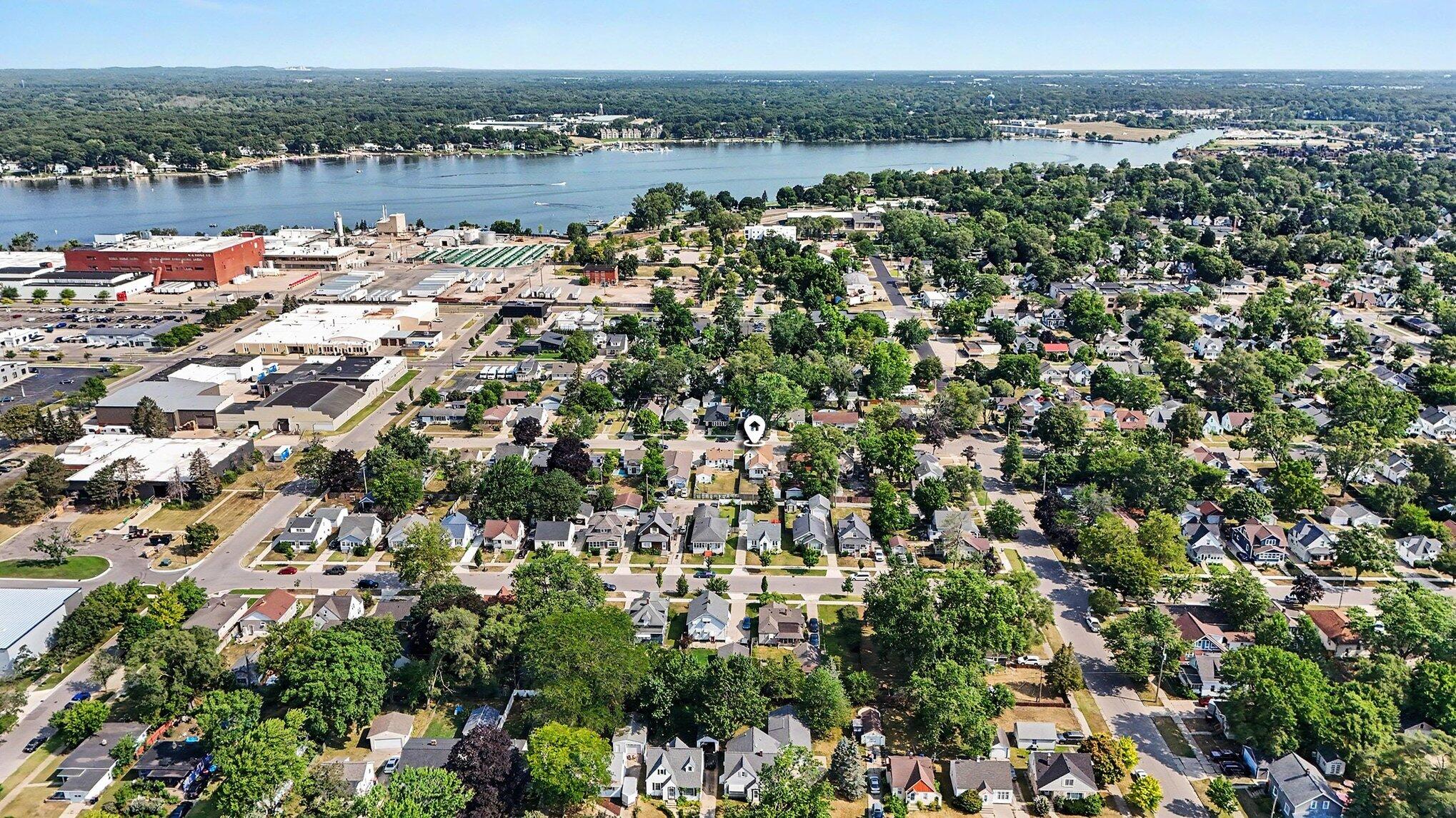 360 W 18th Street Holland MI 49423