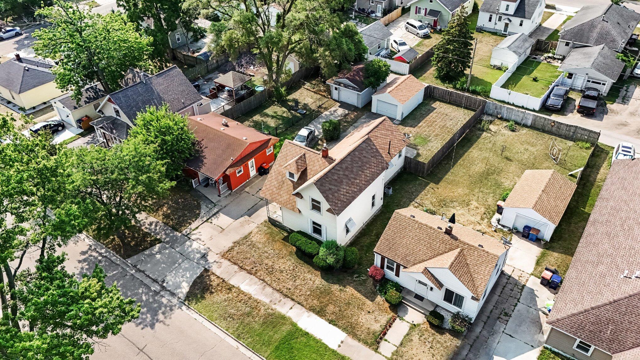 360 W 18th Street Holland MI 49423