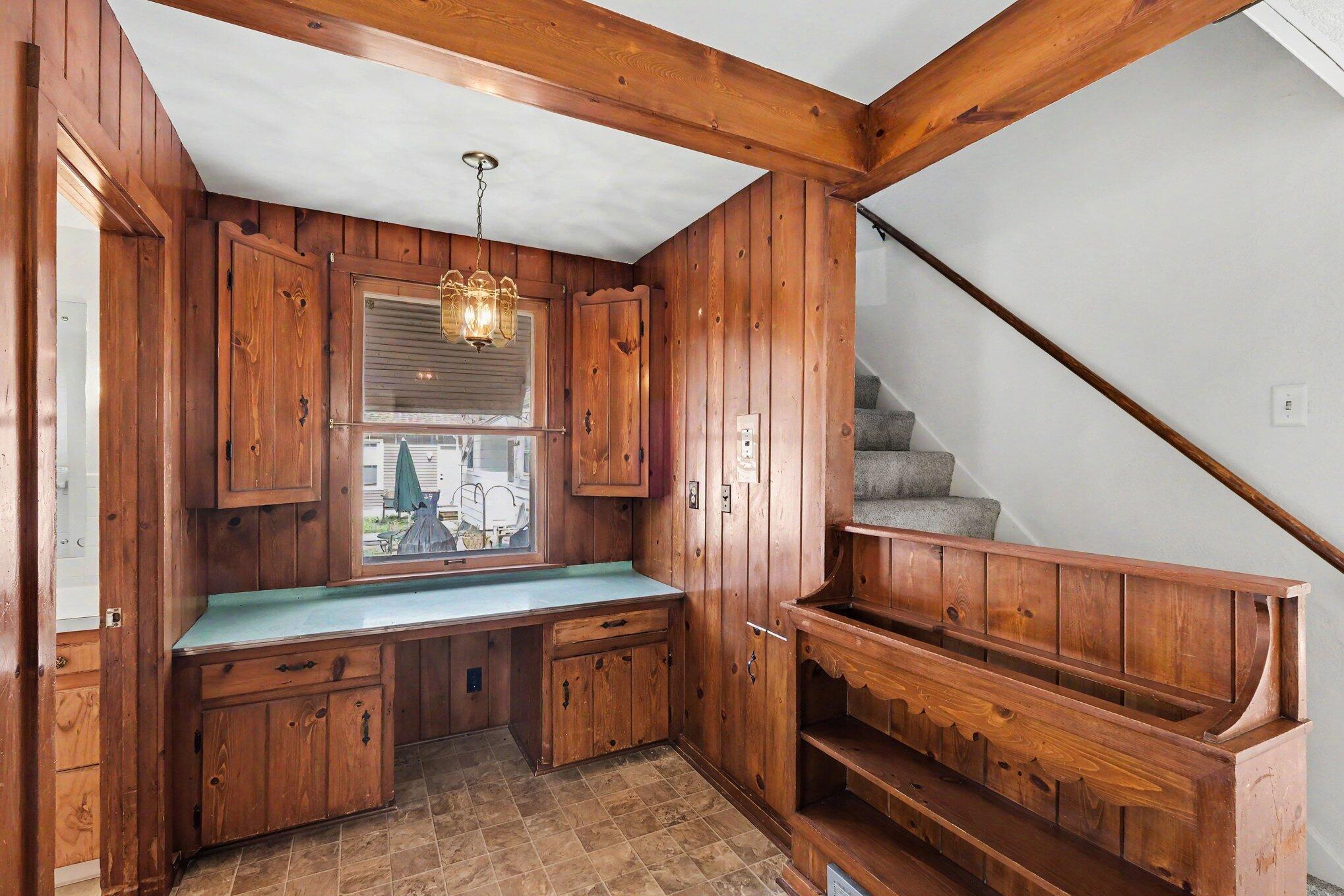 360 W 18th Street Holland MI 49423