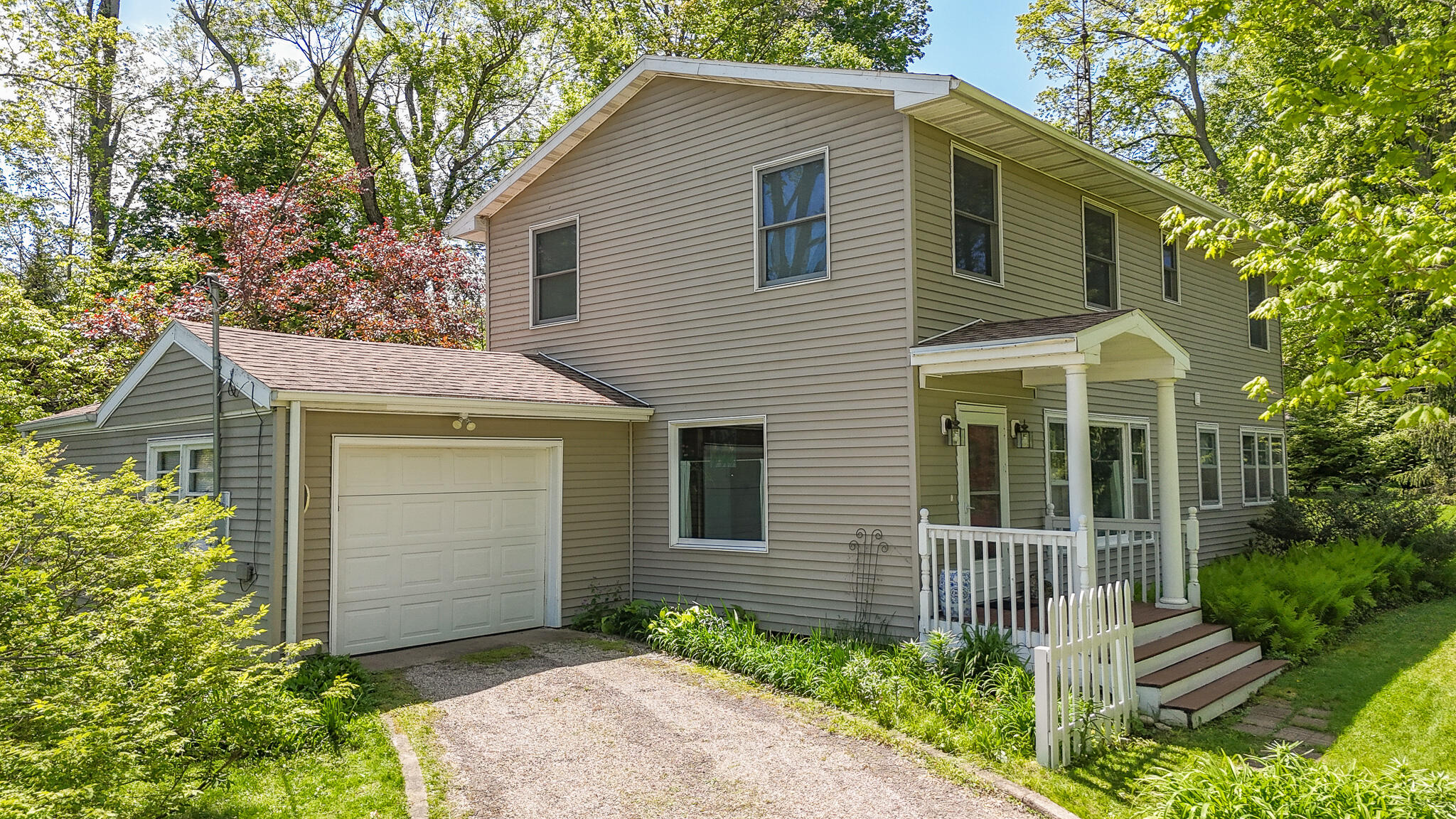 61100 Quinnesec Road Cassopolis MI 49031