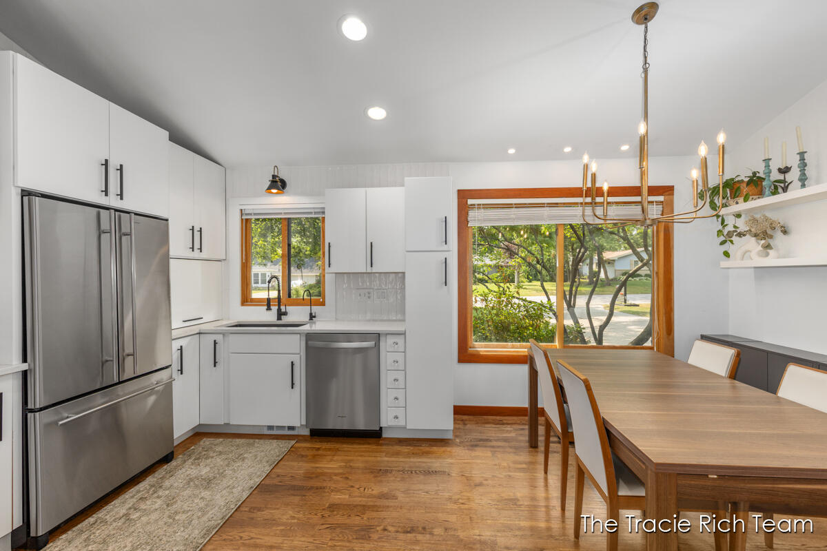 2184 Woodcliff Avenue SE Grand Rapids MI 49546