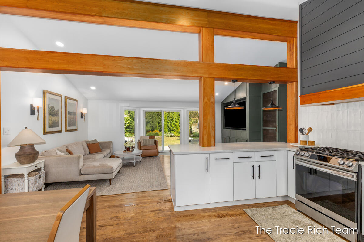 2184 Woodcliff Avenue SE Grand Rapids MI 49546