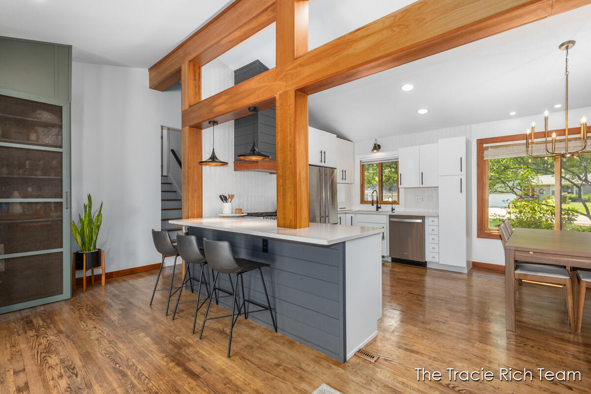 2184 Woodcliff Avenue SE Grand Rapids MI 49546