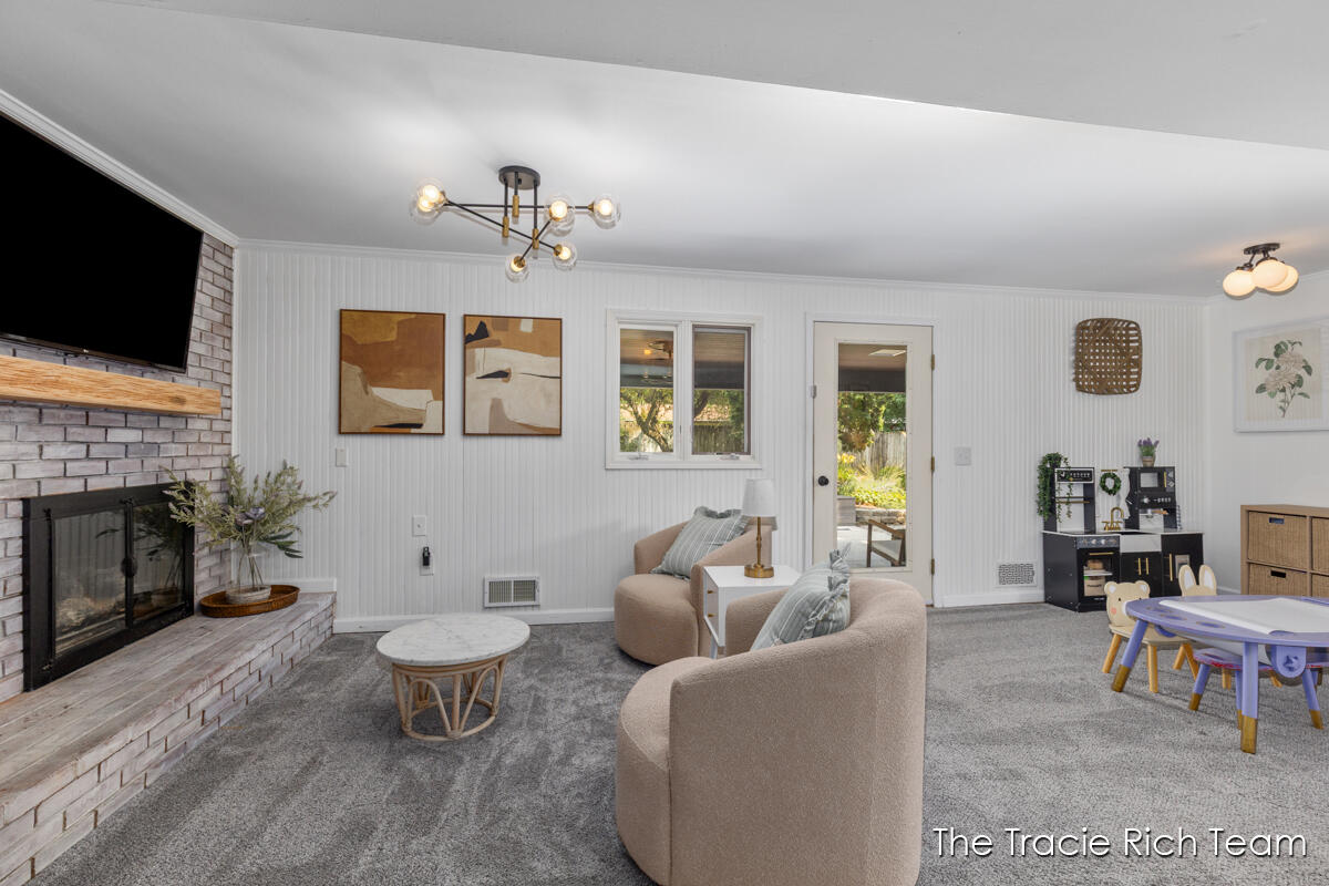 2184 Woodcliff Avenue SE Grand Rapids MI 49546