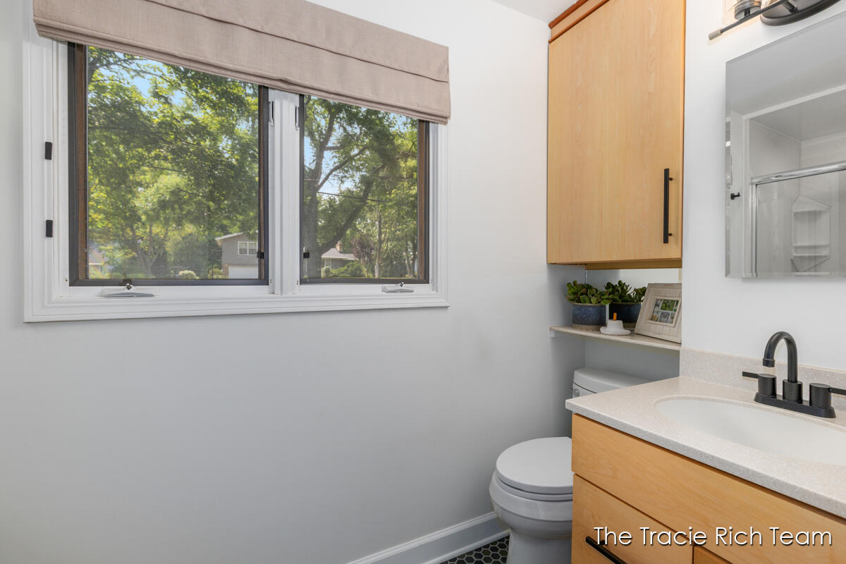 2184 Woodcliff Avenue SE Grand Rapids MI 49546