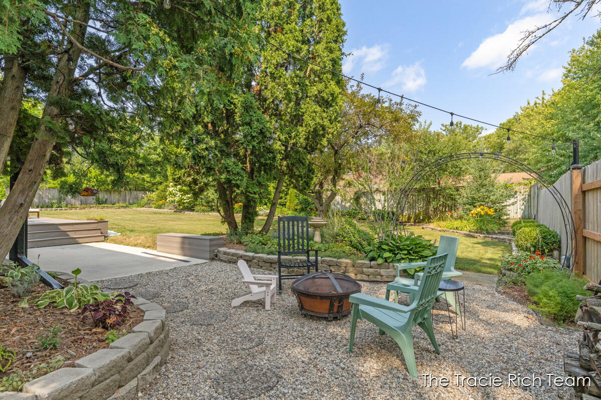 2184 Woodcliff Avenue SE Grand Rapids MI 49546
