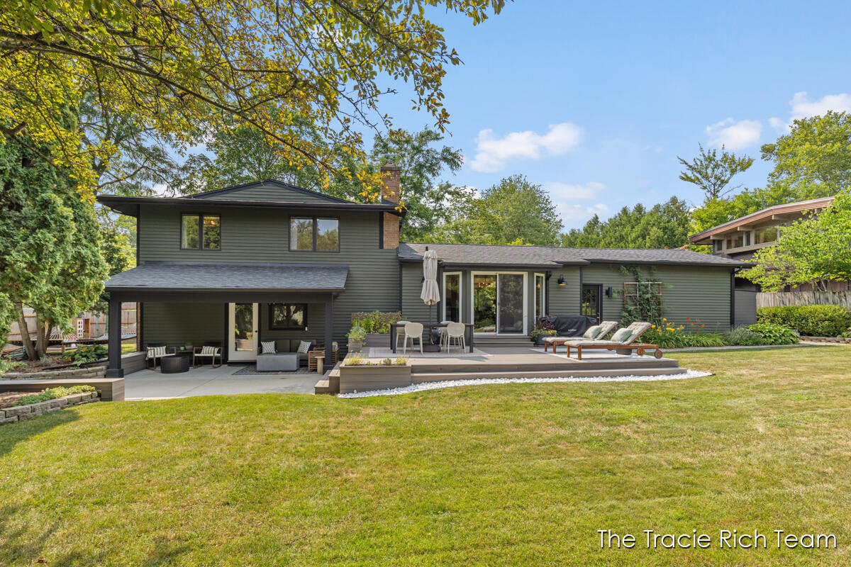 2184 Woodcliff Avenue SE Grand Rapids MI 49546