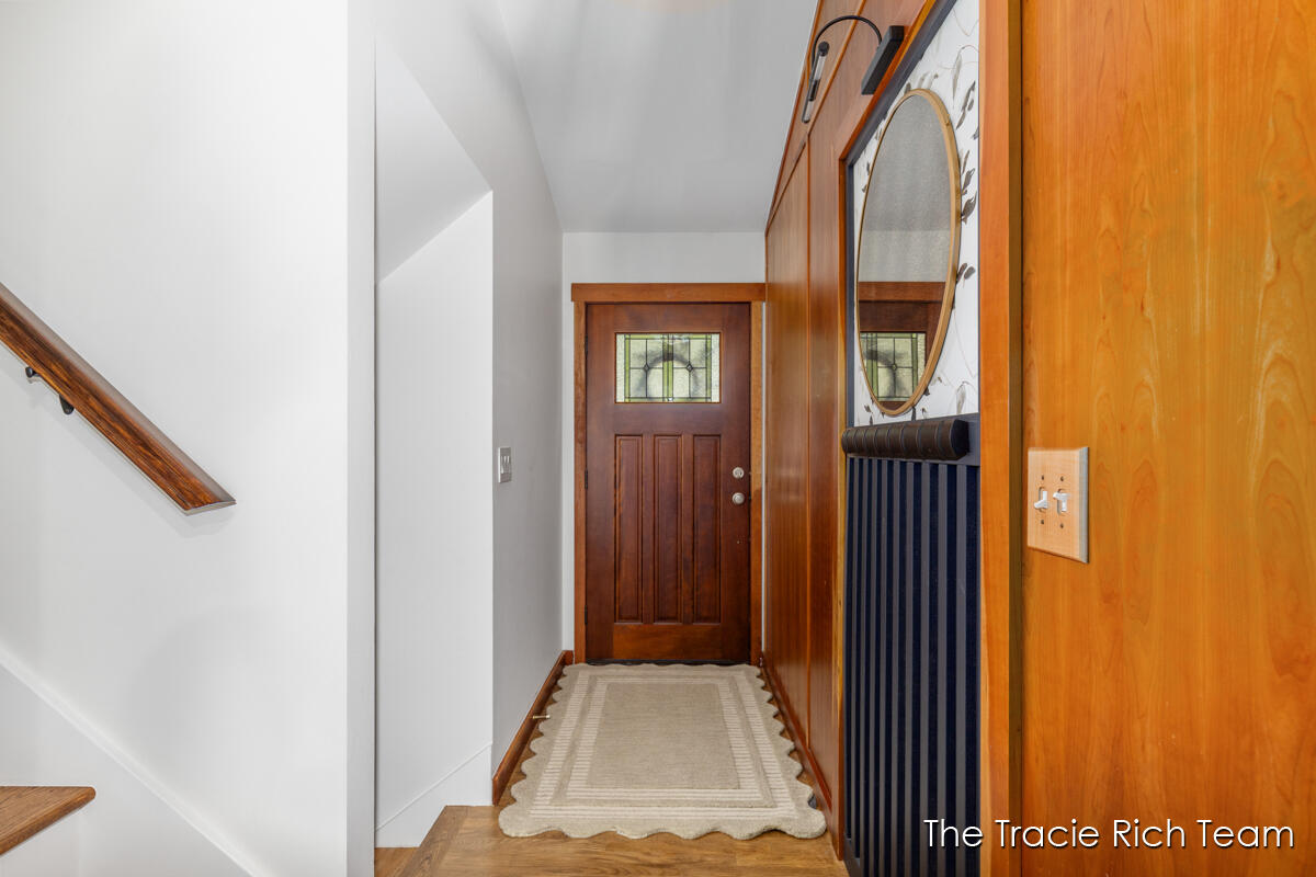 2184 Woodcliff Avenue SE Grand Rapids MI 49546