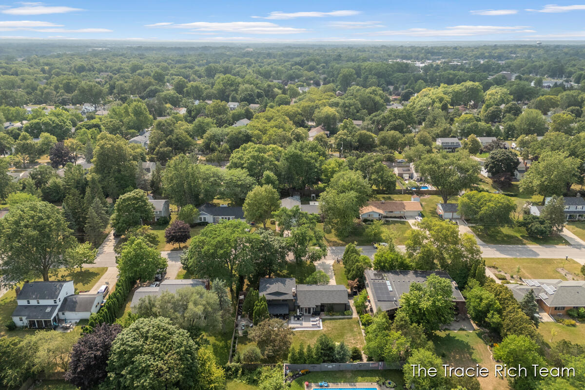2184 Woodcliff Avenue SE Grand Rapids MI 49546