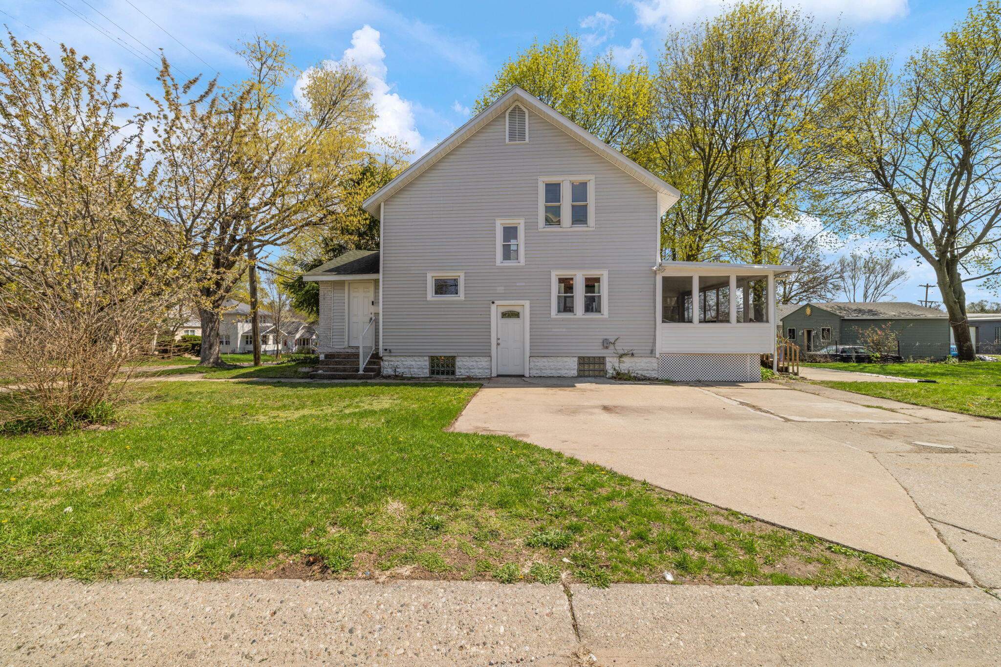 1000 Evergreen Street SE Grand Rapids MI 49507