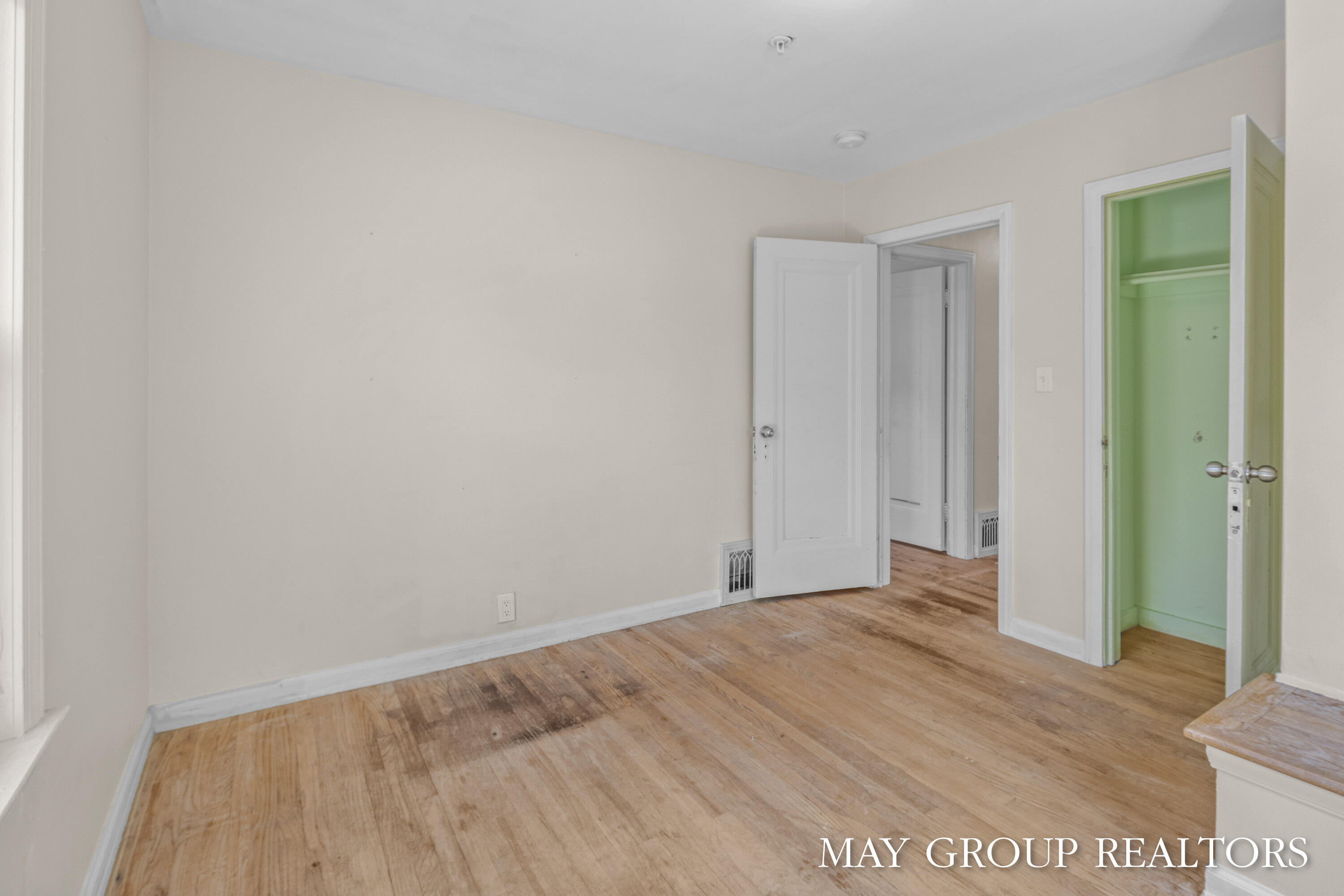 1820 Eastern Avenue SE Grand Rapids MI 49507