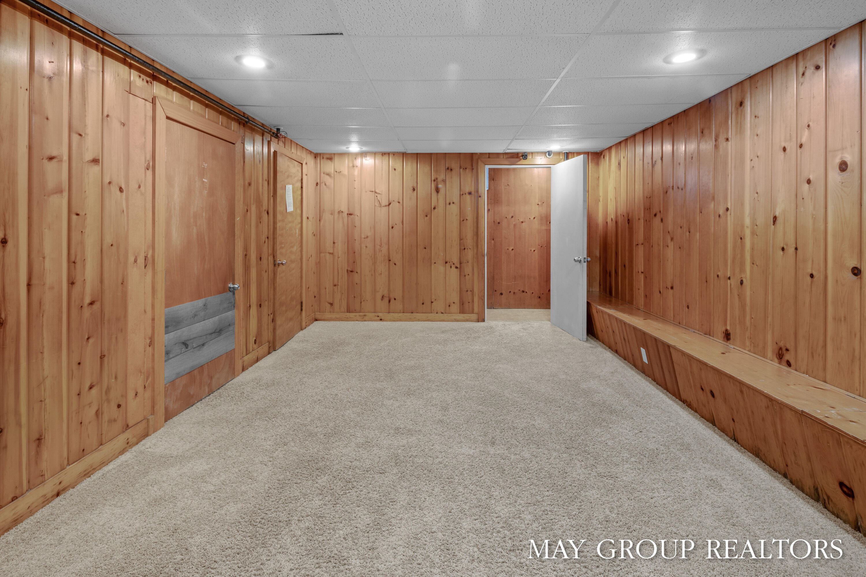 1820 Eastern Avenue SE Grand Rapids MI 49507