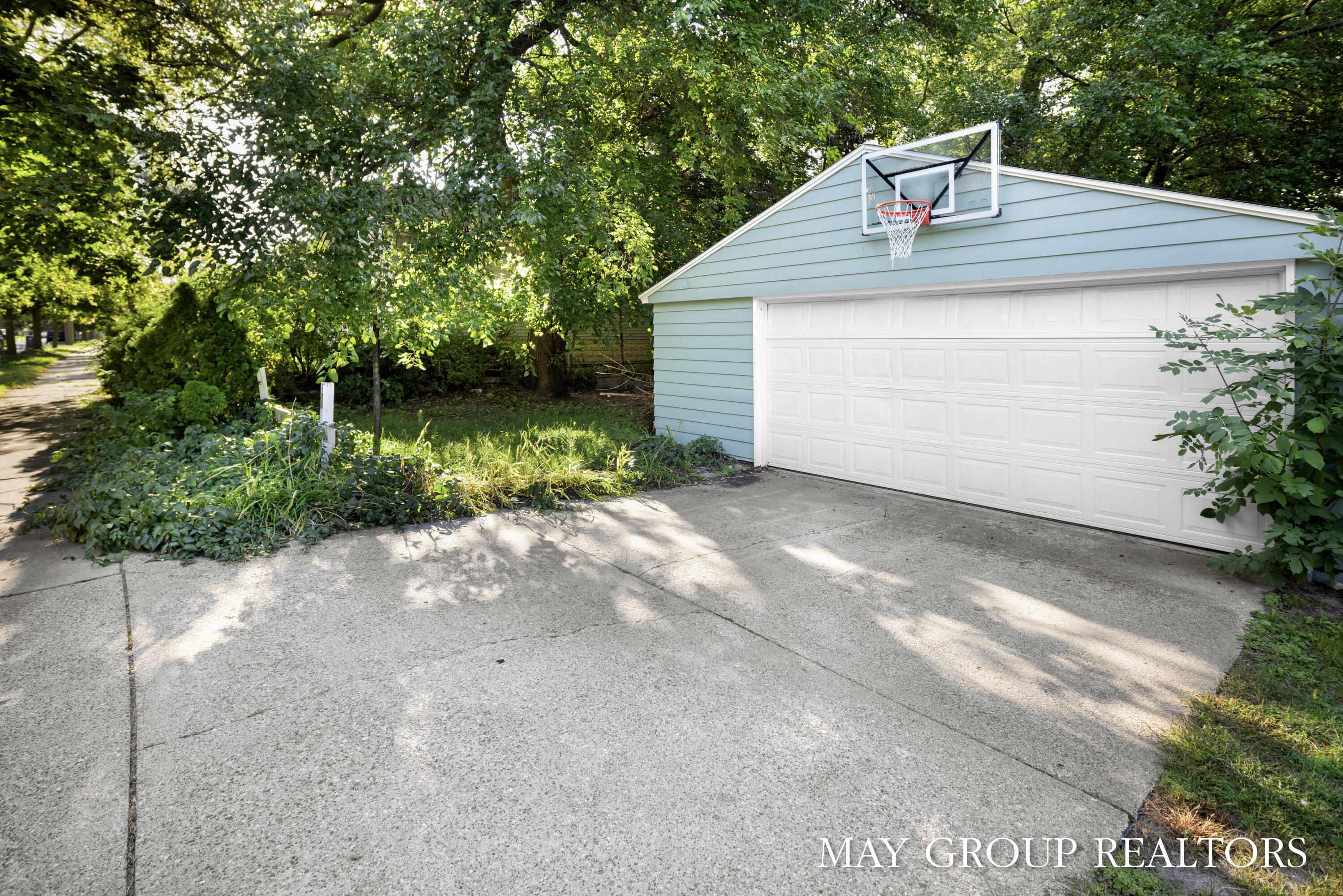 1820 Eastern Avenue SE Grand Rapids MI 49507