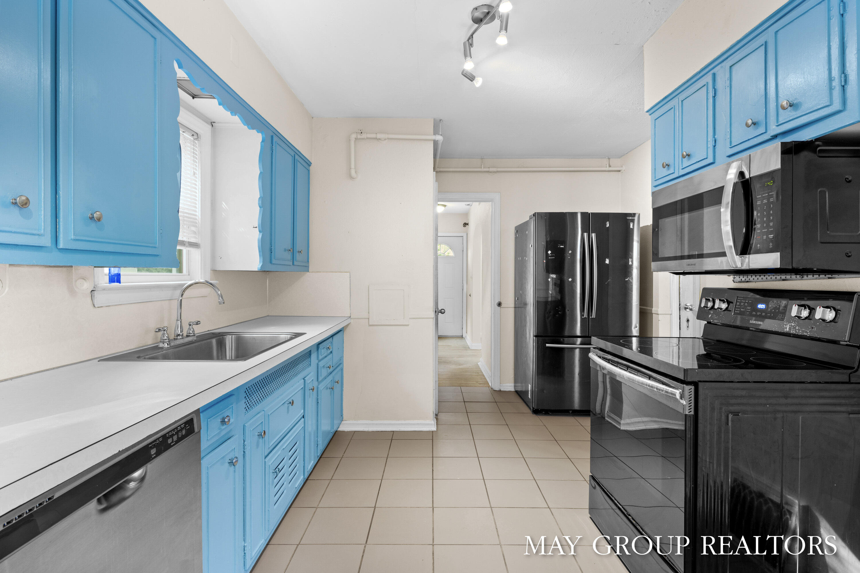 1820 Eastern Avenue SE Grand Rapids MI 49507