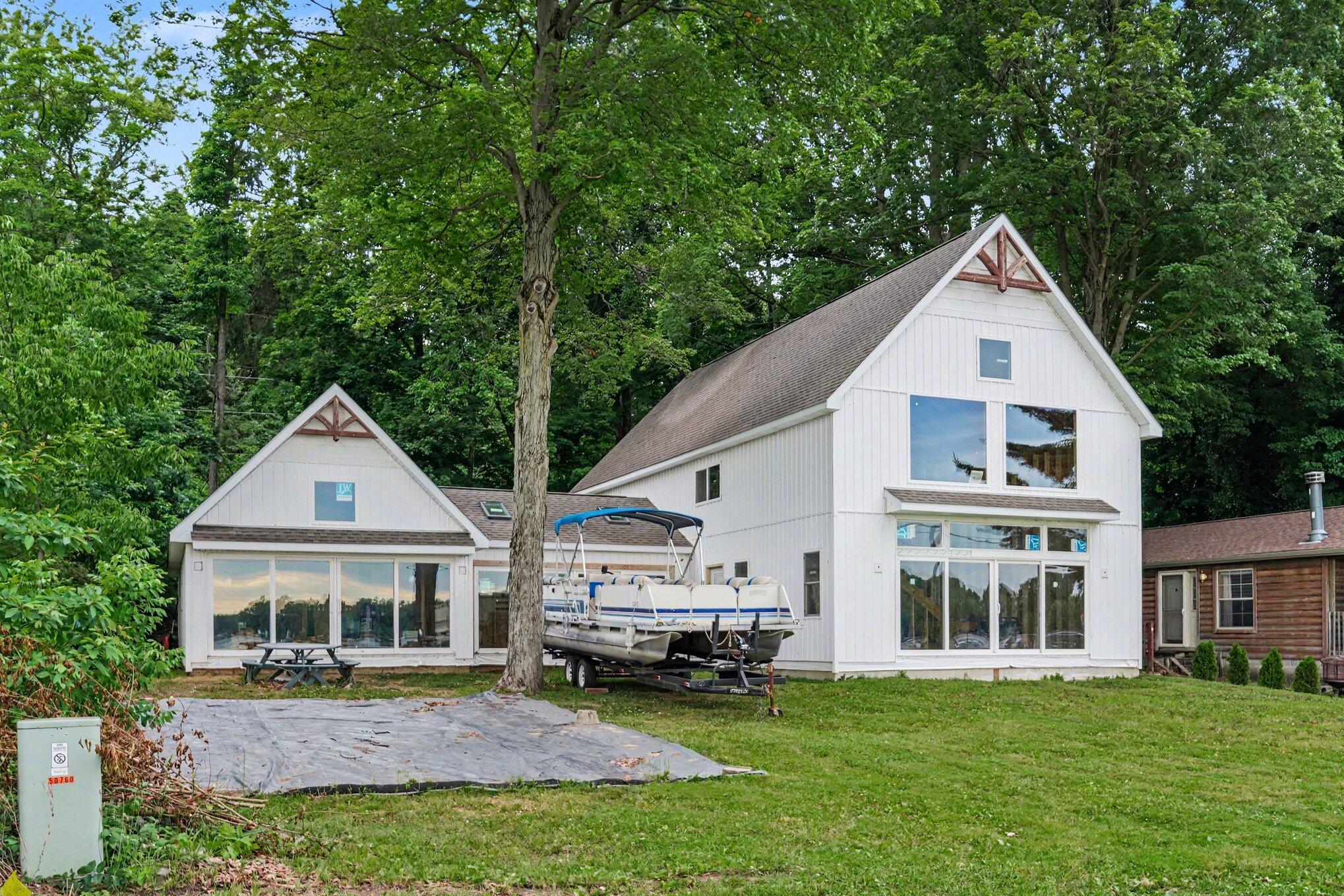 50756 Garrett Road Dowagiac MI 49047