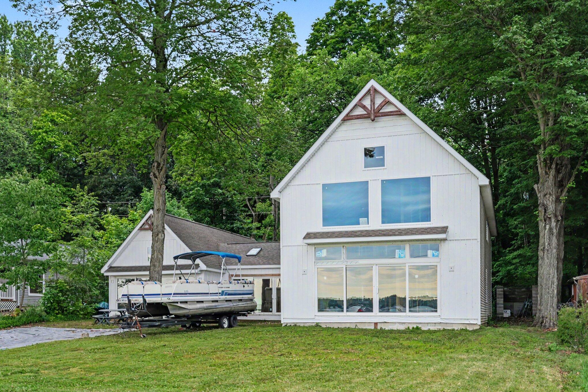 50756 Garrett Road Dowagiac MI 49047