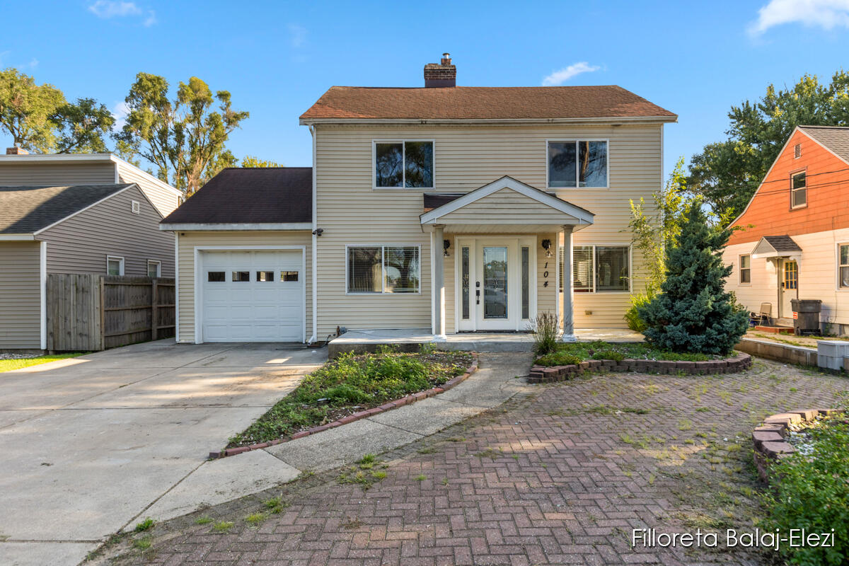 104 Colrain Street SE Grand Rapids MI 49548
