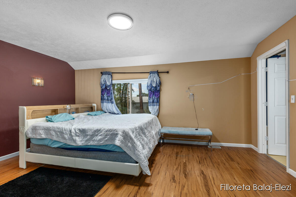 104 Colrain Street SE Grand Rapids MI 49548