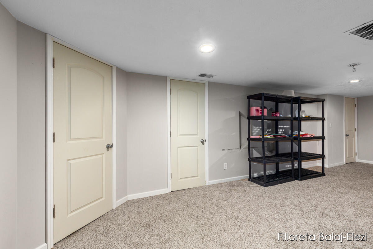 104 Colrain Street SE Grand Rapids MI 49548