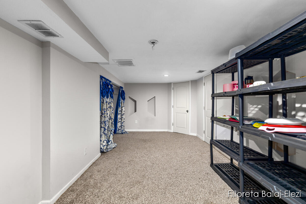 104 Colrain Street SE Grand Rapids MI 49548