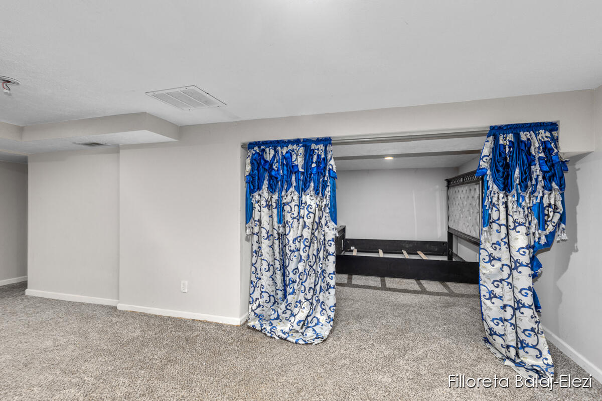 104 Colrain Street SE Grand Rapids MI 49548