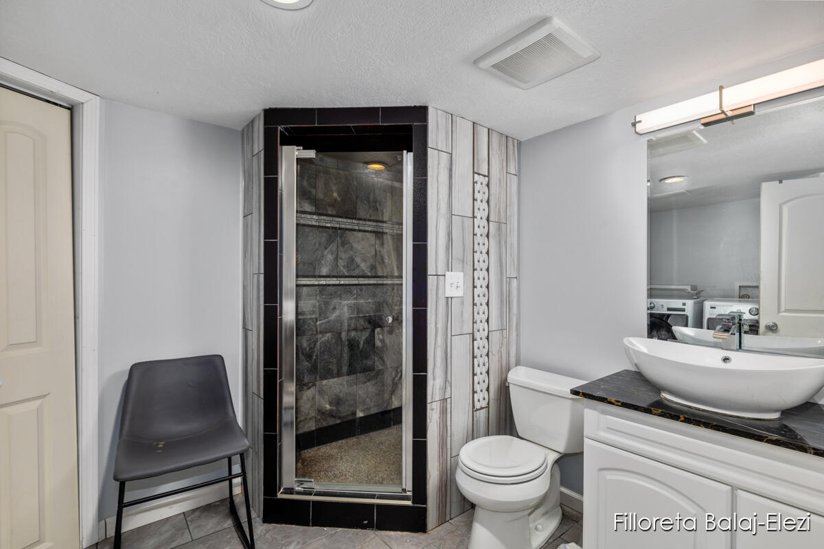 104 Colrain Street SE Grand Rapids MI 49548
