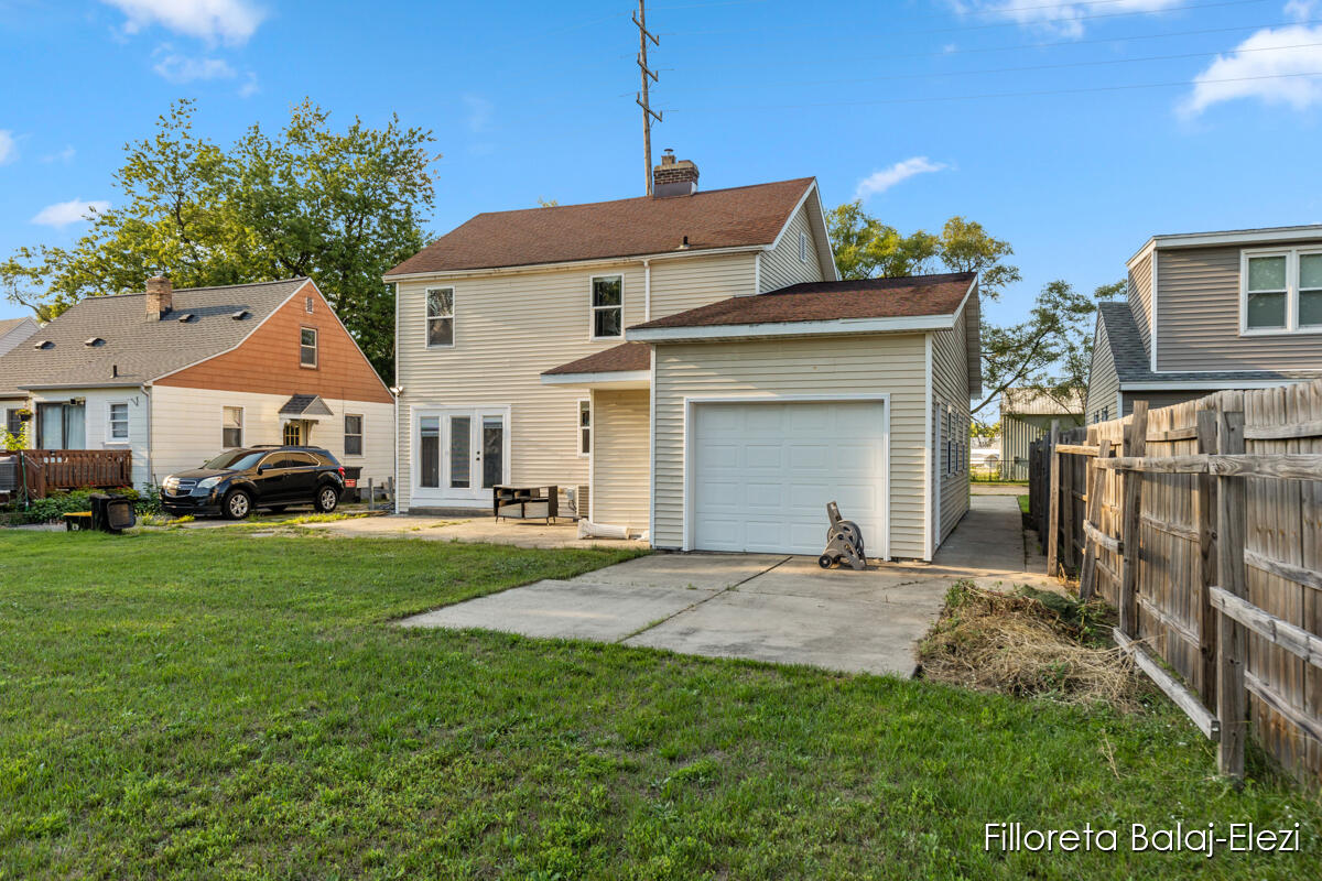 104 Colrain Street SE Grand Rapids MI 49548