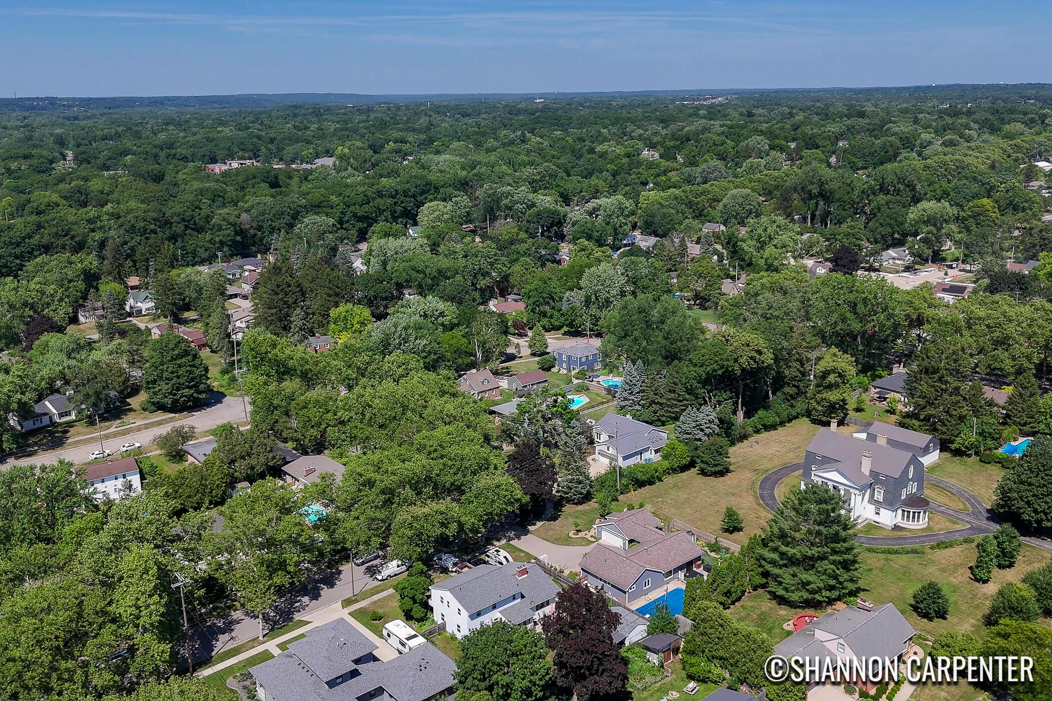 2620 Riverside Drive NE Grand Rapids MI 49505