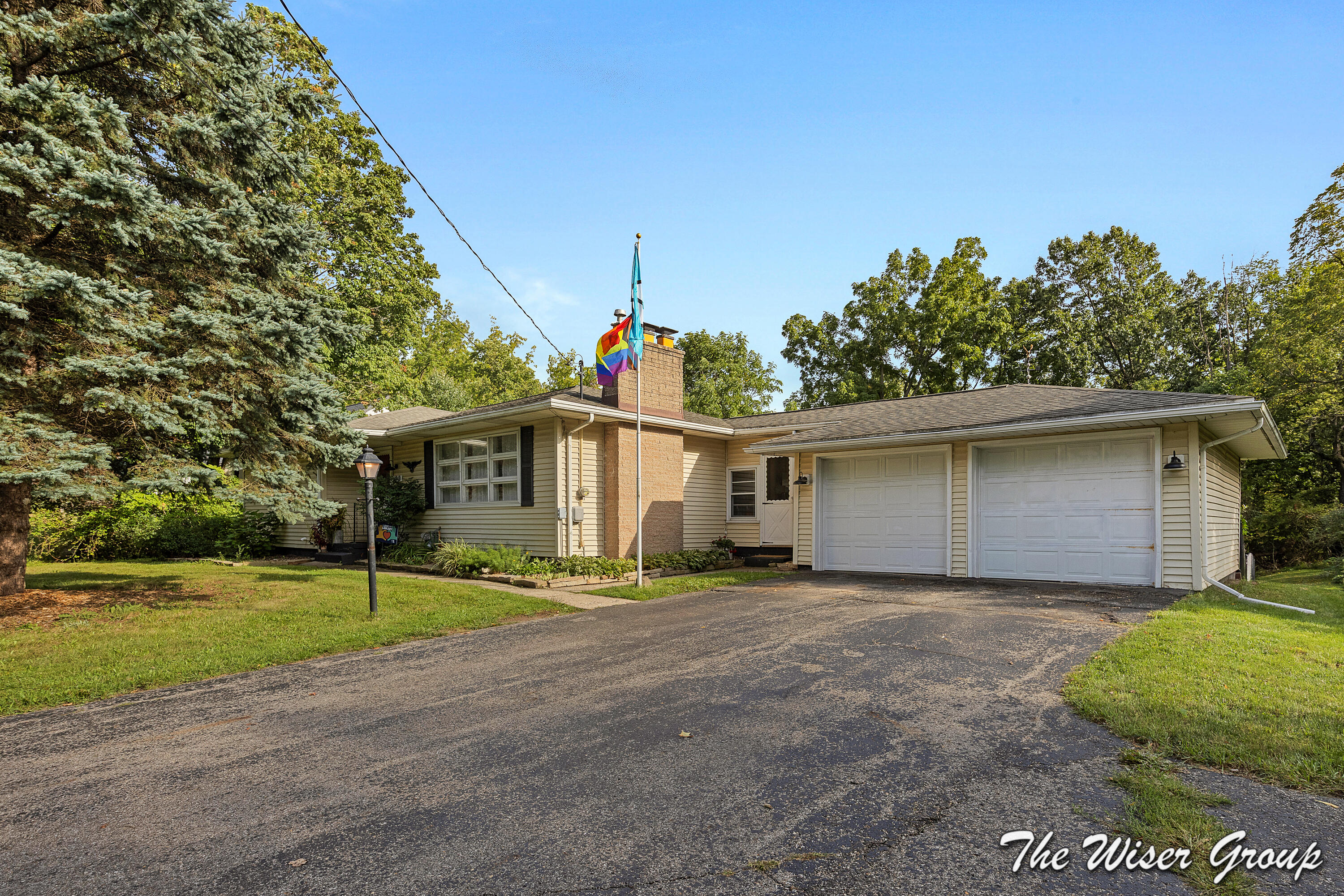 1910 Knapp Street NE Grand Rapids MI 49505