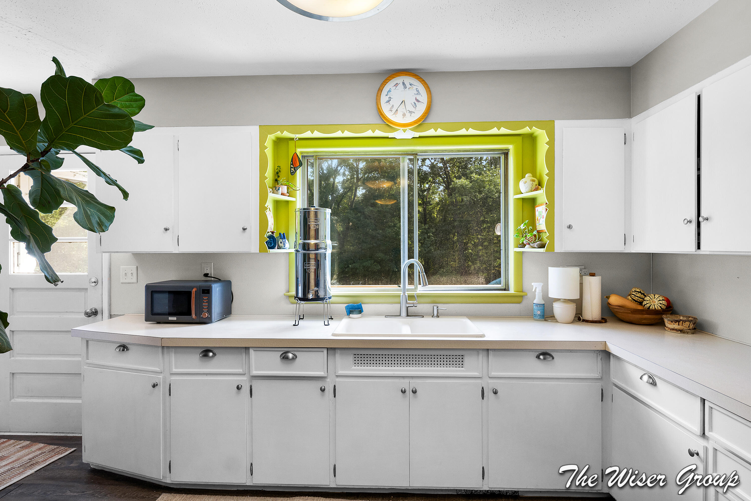1910 Knapp Street NE Grand Rapids MI 49505