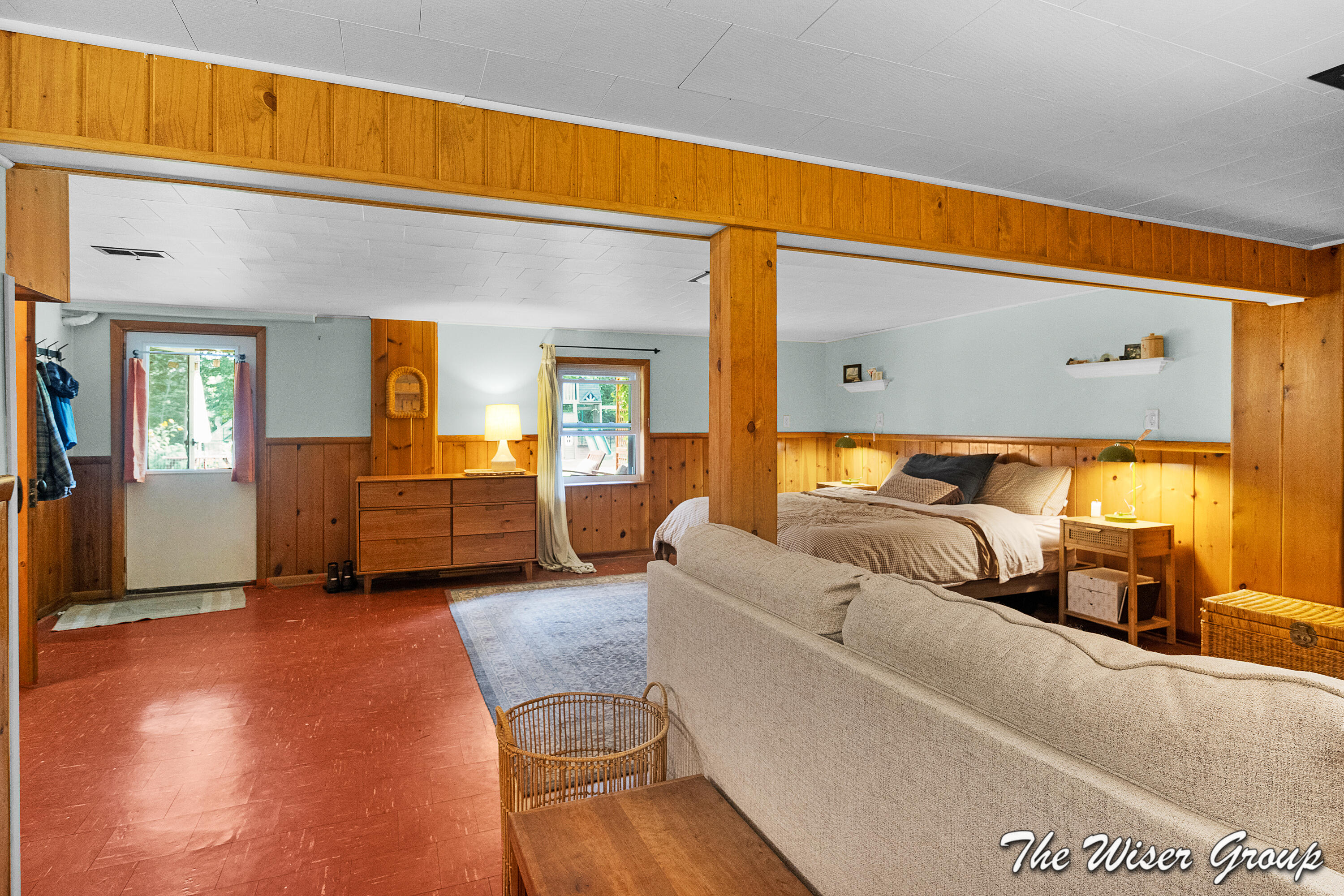 1910 Knapp Street NE Grand Rapids MI 49505