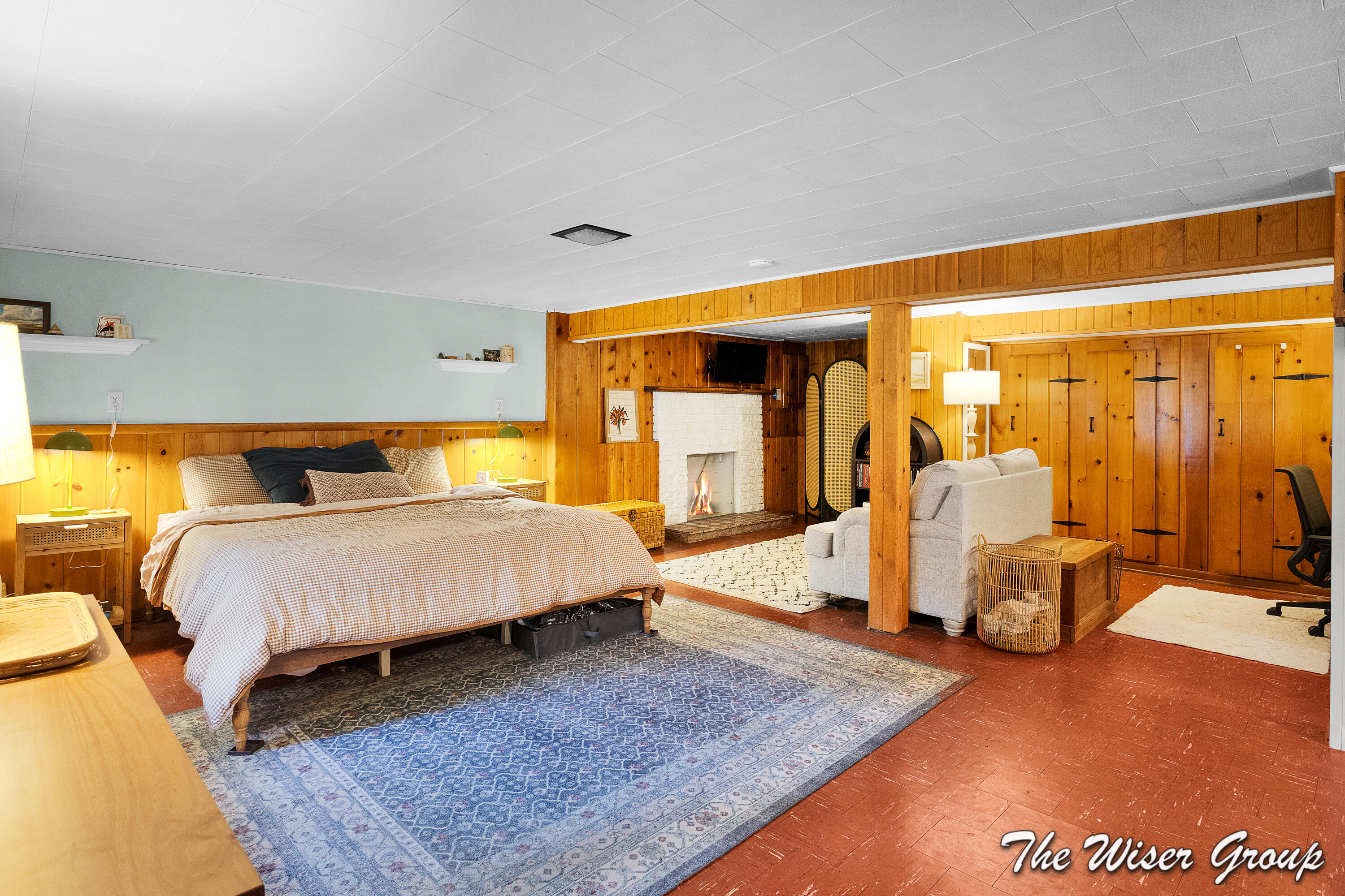 1910 Knapp Street NE Grand Rapids MI 49505