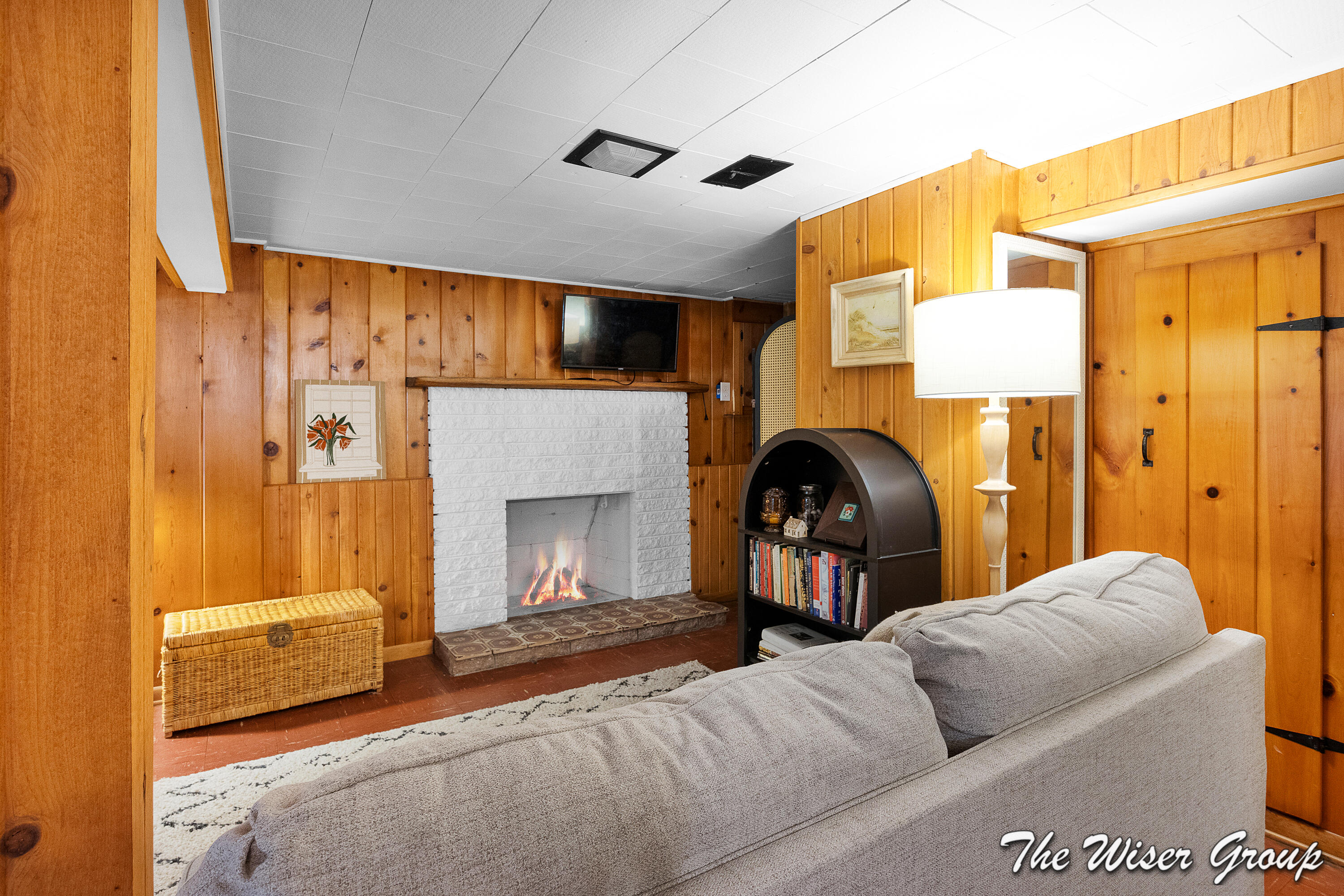 1910 Knapp Street NE Grand Rapids MI 49505
