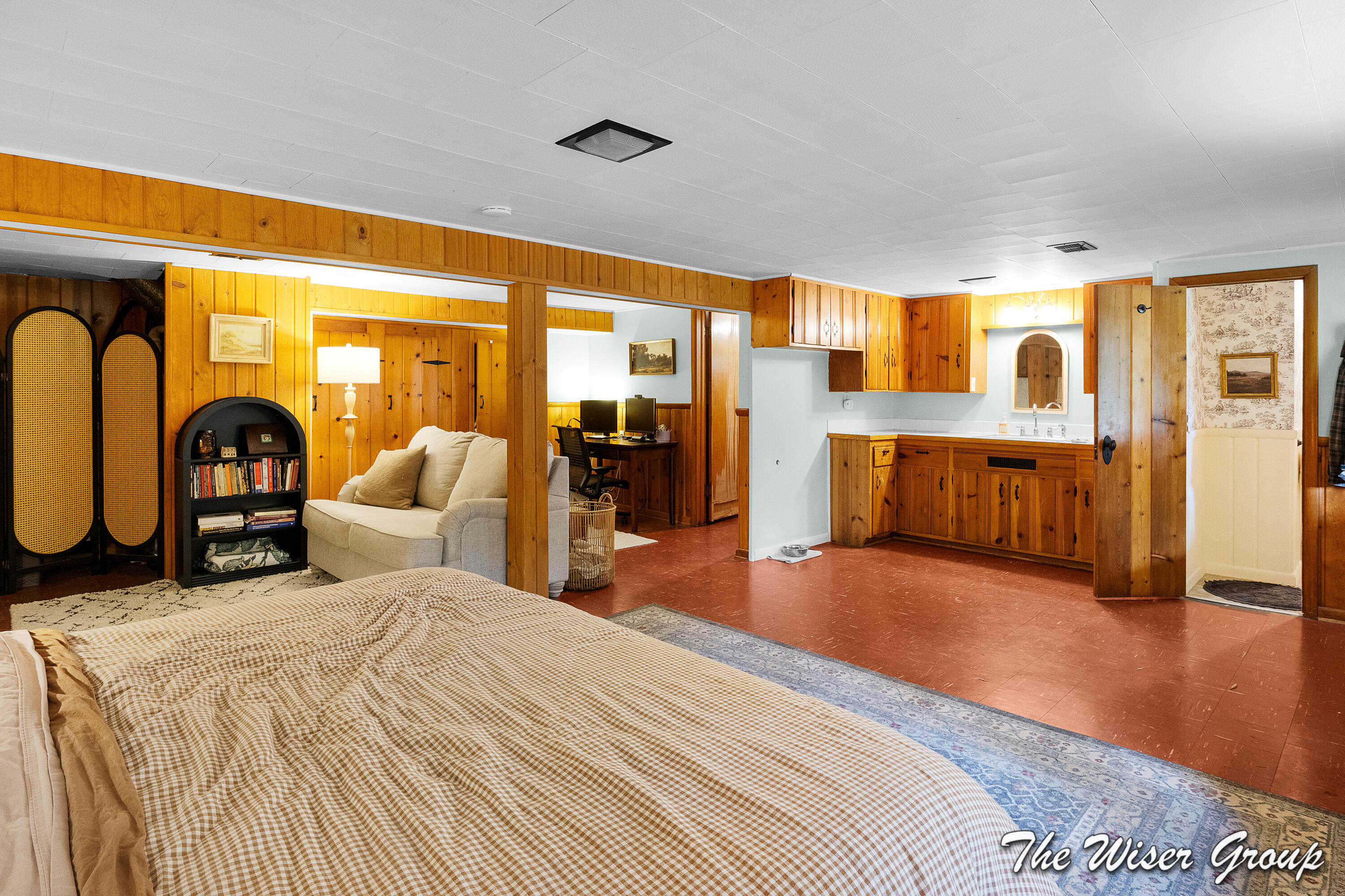 1910 Knapp Street NE Grand Rapids MI 49505