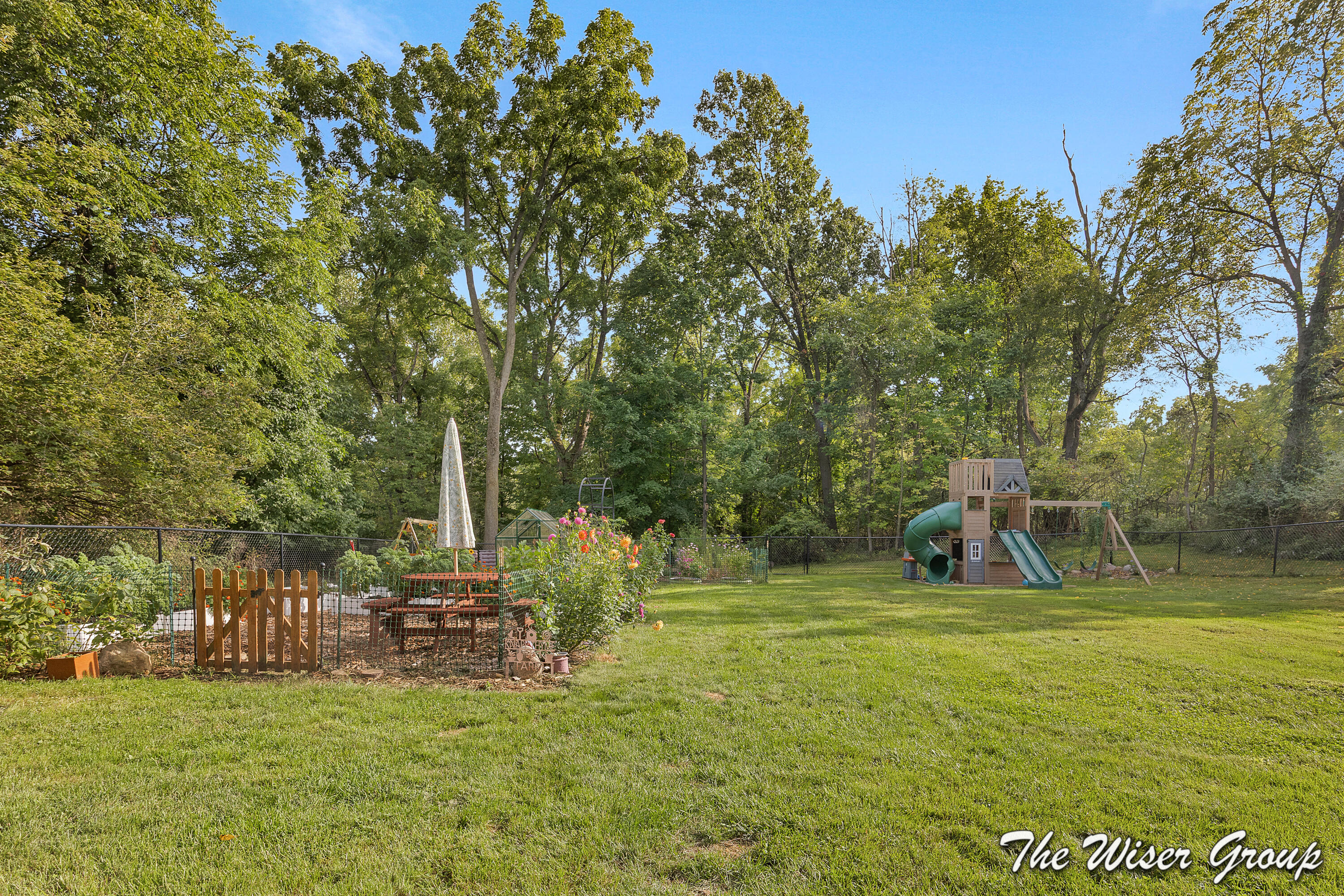 1910 Knapp Street NE Grand Rapids MI 49505