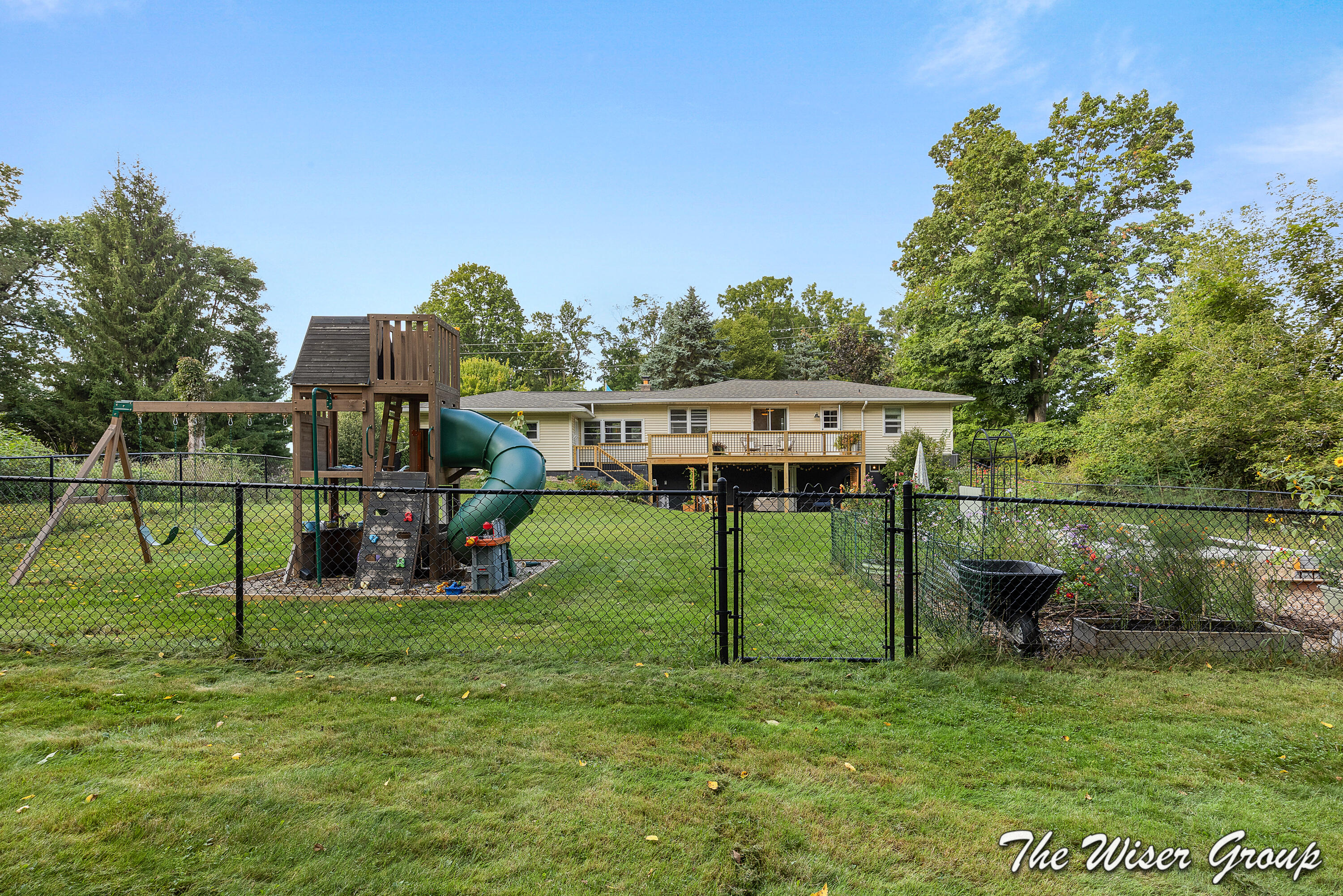 1910 Knapp Street NE Grand Rapids MI 49505