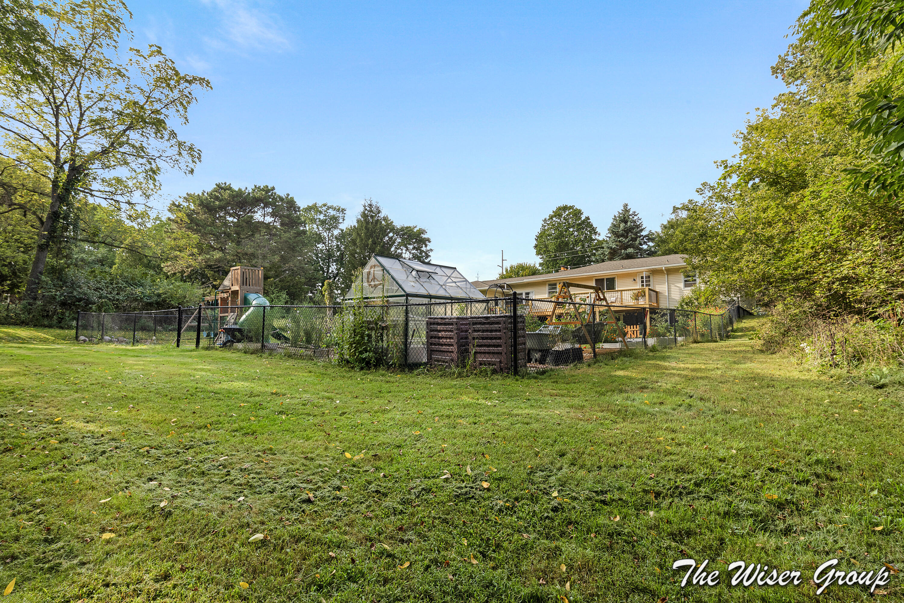 1910 Knapp Street NE Grand Rapids MI 49505