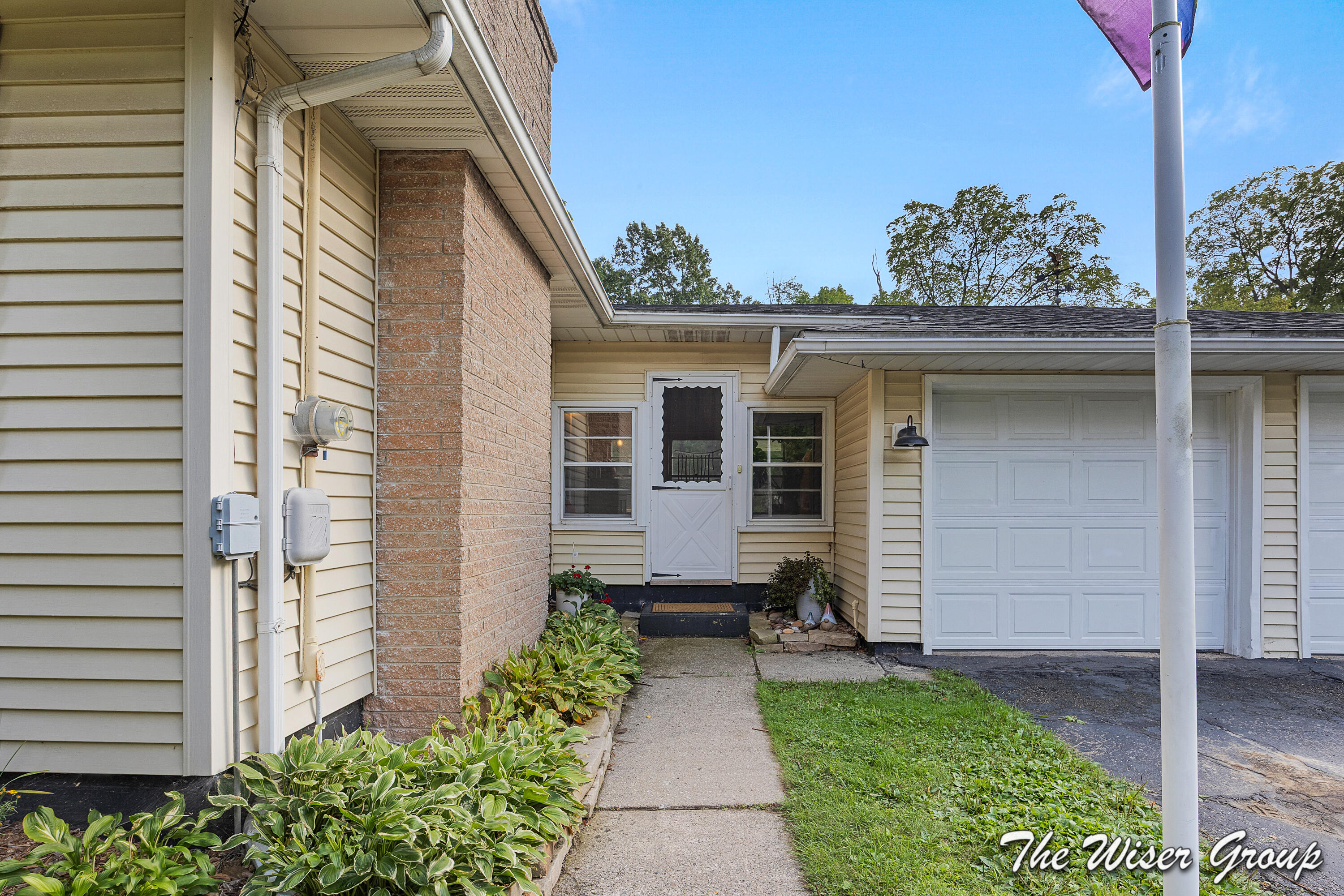 1910 Knapp Street NE Grand Rapids MI 49505