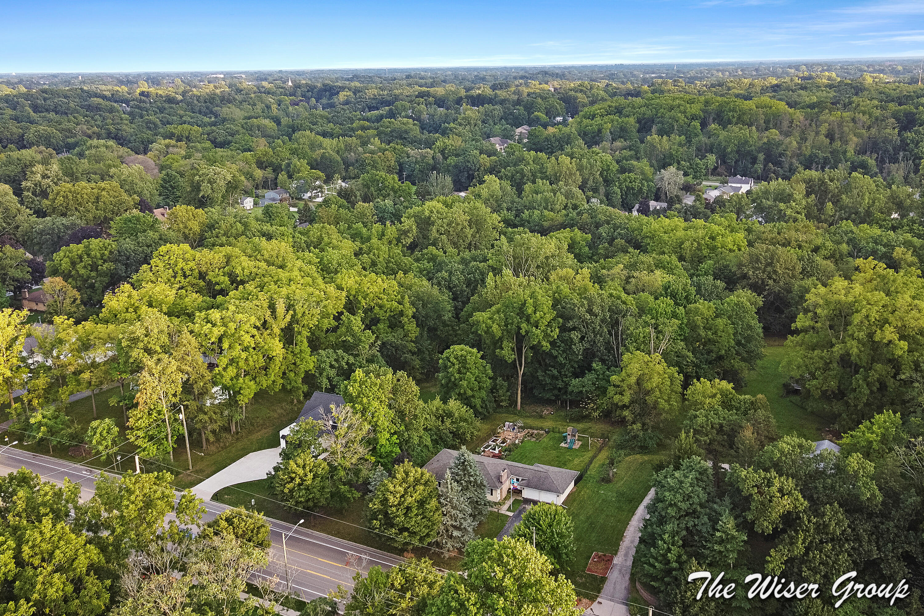 1910 Knapp Street NE Grand Rapids MI 49505