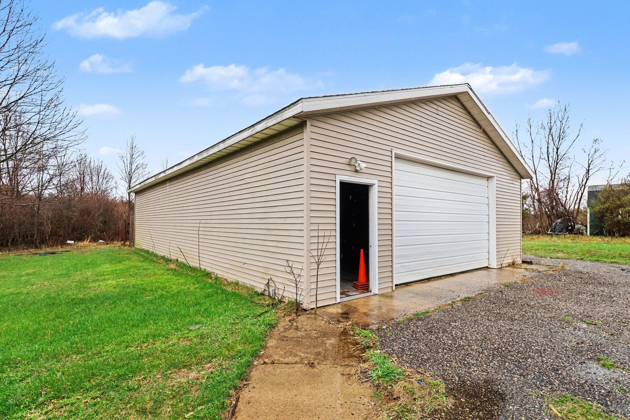 1845 Crystal Lane Allegan MI 49010