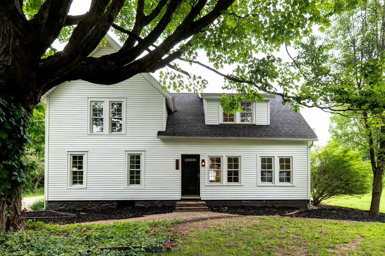 373 E D Avenue Kalamazoo MI 49009